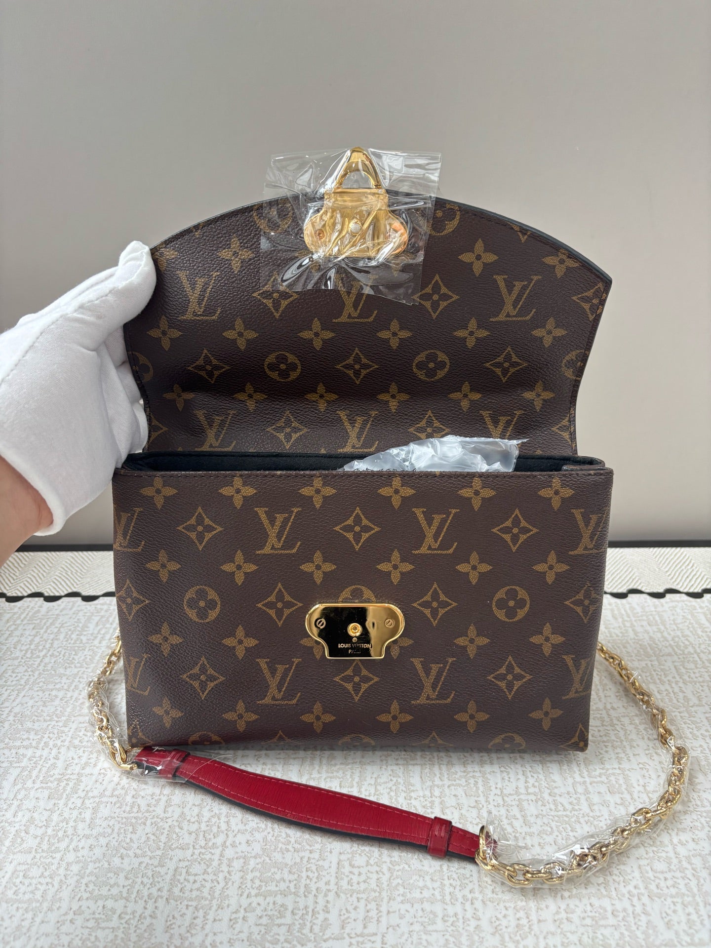 Louis Vuitton - Other - Leather - Multicolour - (Small)