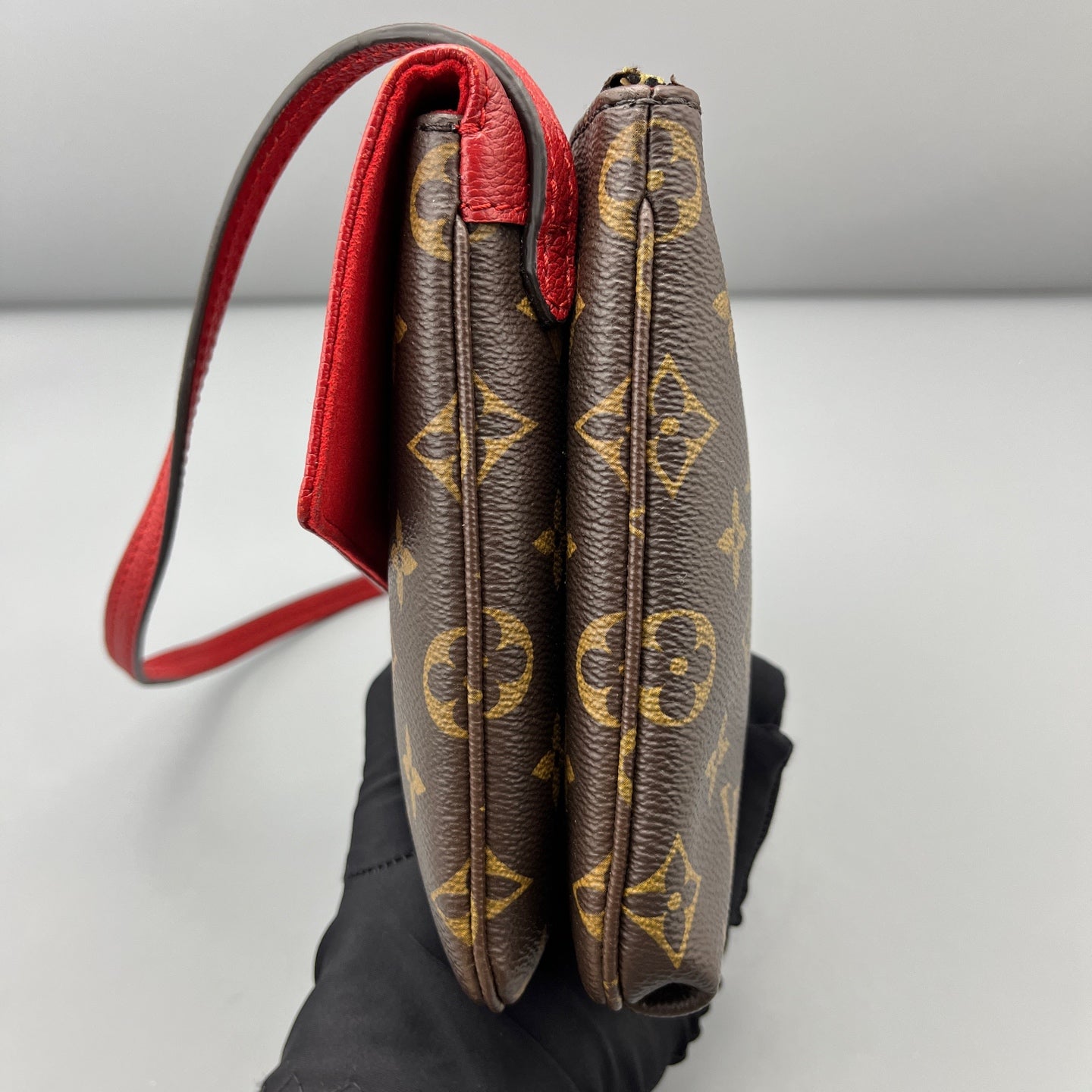 Louis Vuitton - Other - Leather - Multicolour - (small)