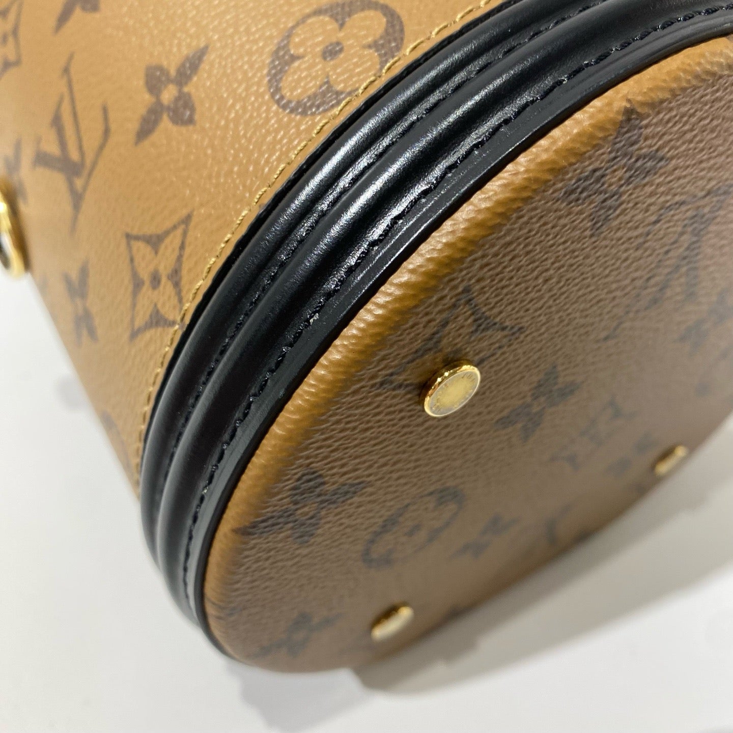 Louis Vuitton - Other - Leather - Multicolour - (Small)