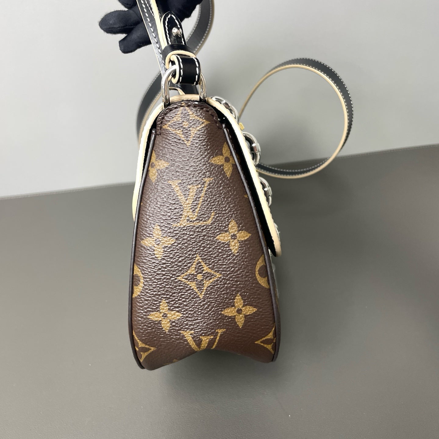 Louis Vuitton - Other - Leather - Multicolour - (Small)