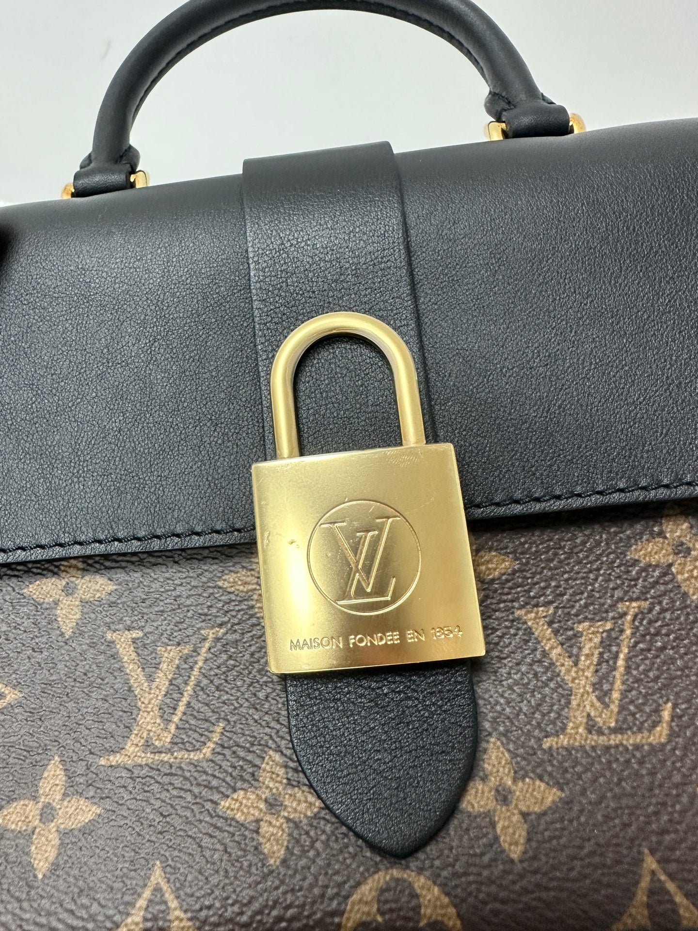 Louis Vuitton - Other - Leather - Multicolour - (small)