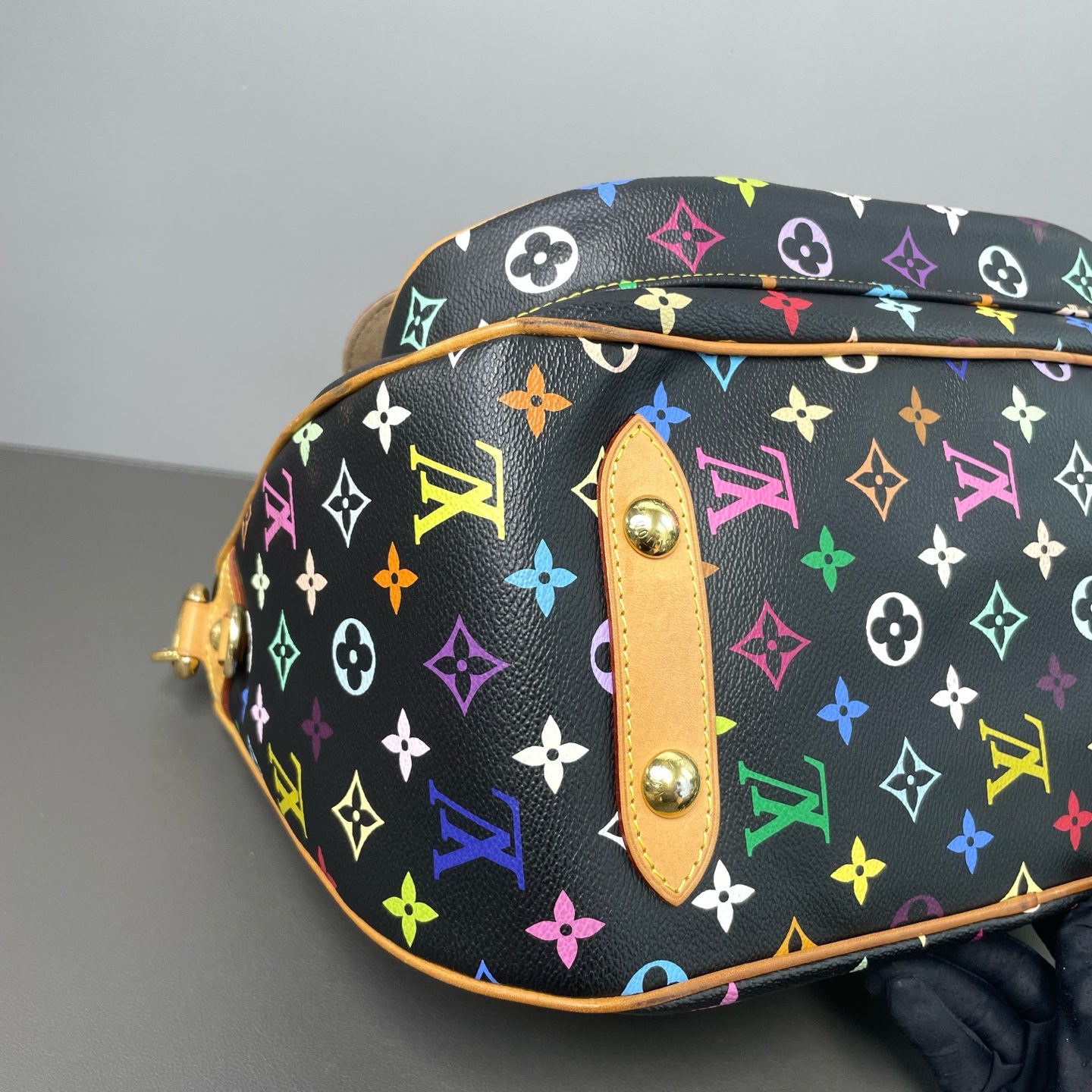 Louis Vuitton - Other - Leather - Multicolour - (small)