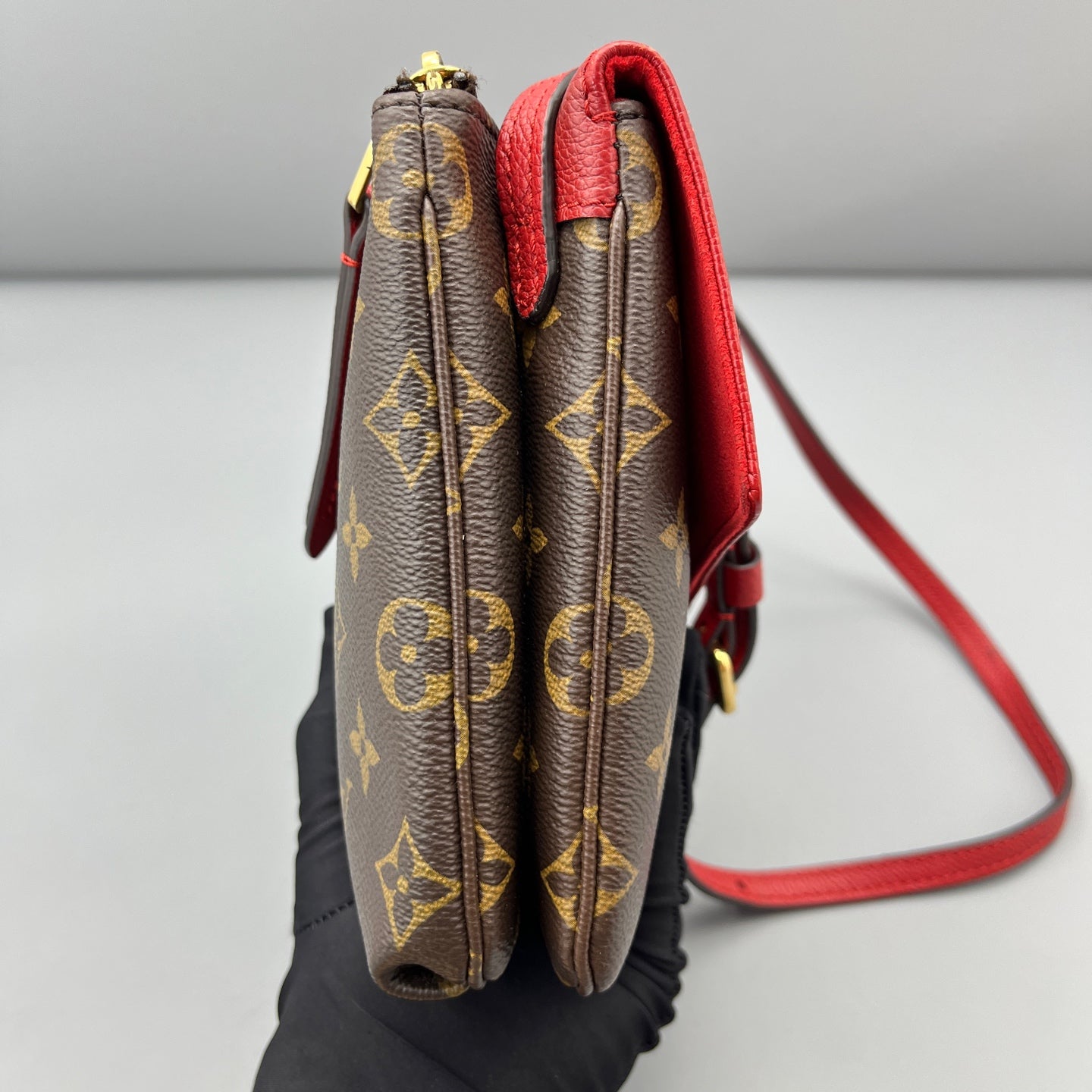 Louis Vuitton - Other - Leather - Multicolour - (small)