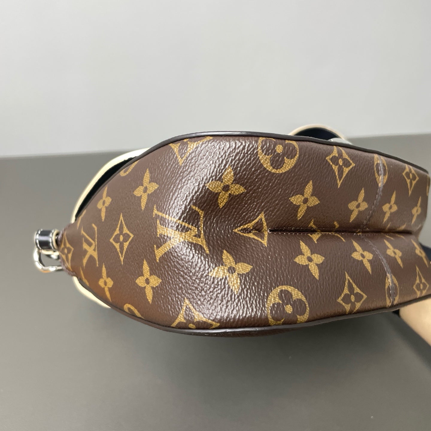 Louis Vuitton - Other - Leather - Multicolour - (Small)