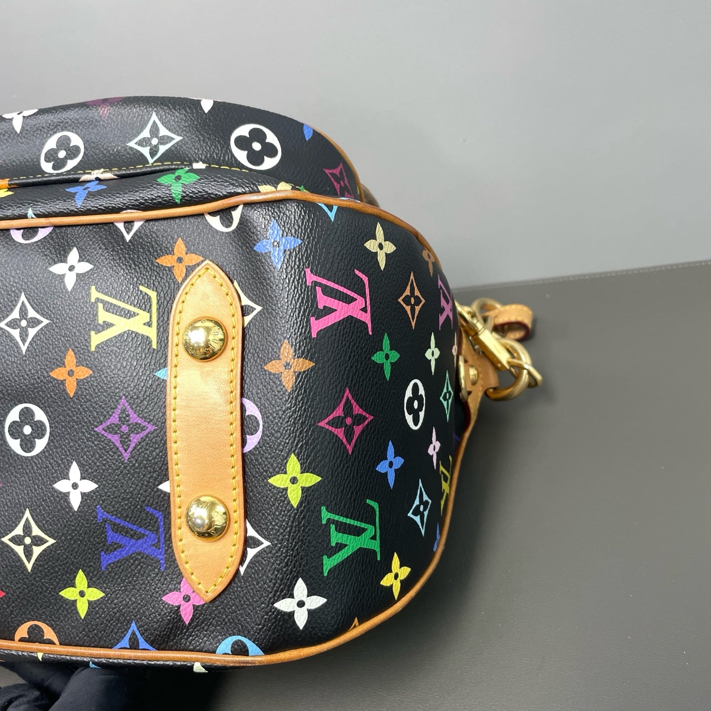 Louis Vuitton - Other - Leather - Multicolour - (small)