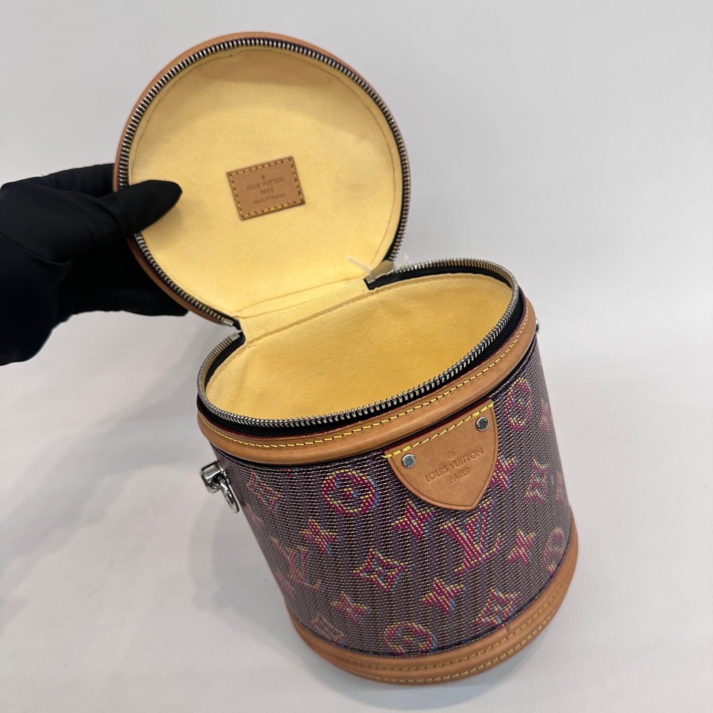 Louis Vuitton - Other - Leather - Multicolour - (small)