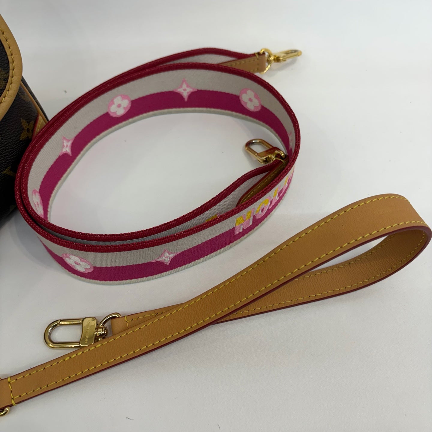 Louis Vuitton - Other - Leather - Multicolour - (small)