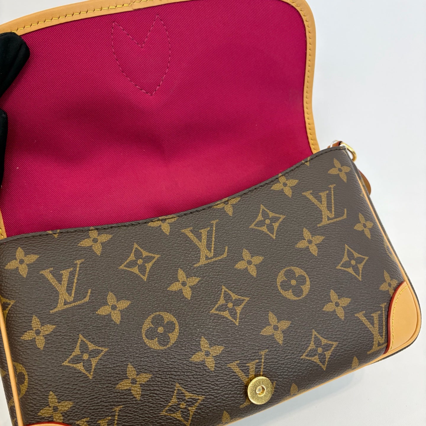 Louis Vuitton - Other - Leather - Multicolour - (small)