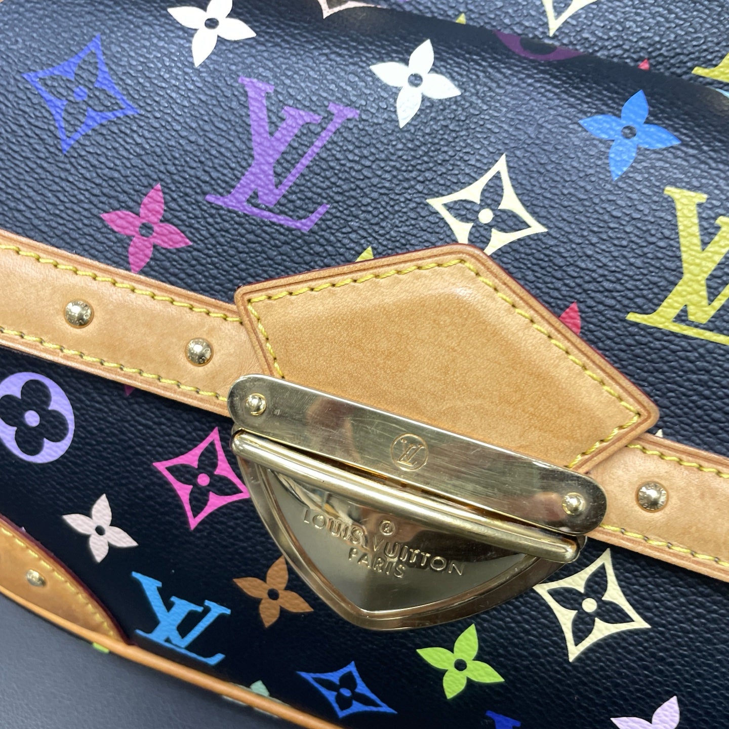 Louis Vuitton - Other - Leather - Multicolour - (small)