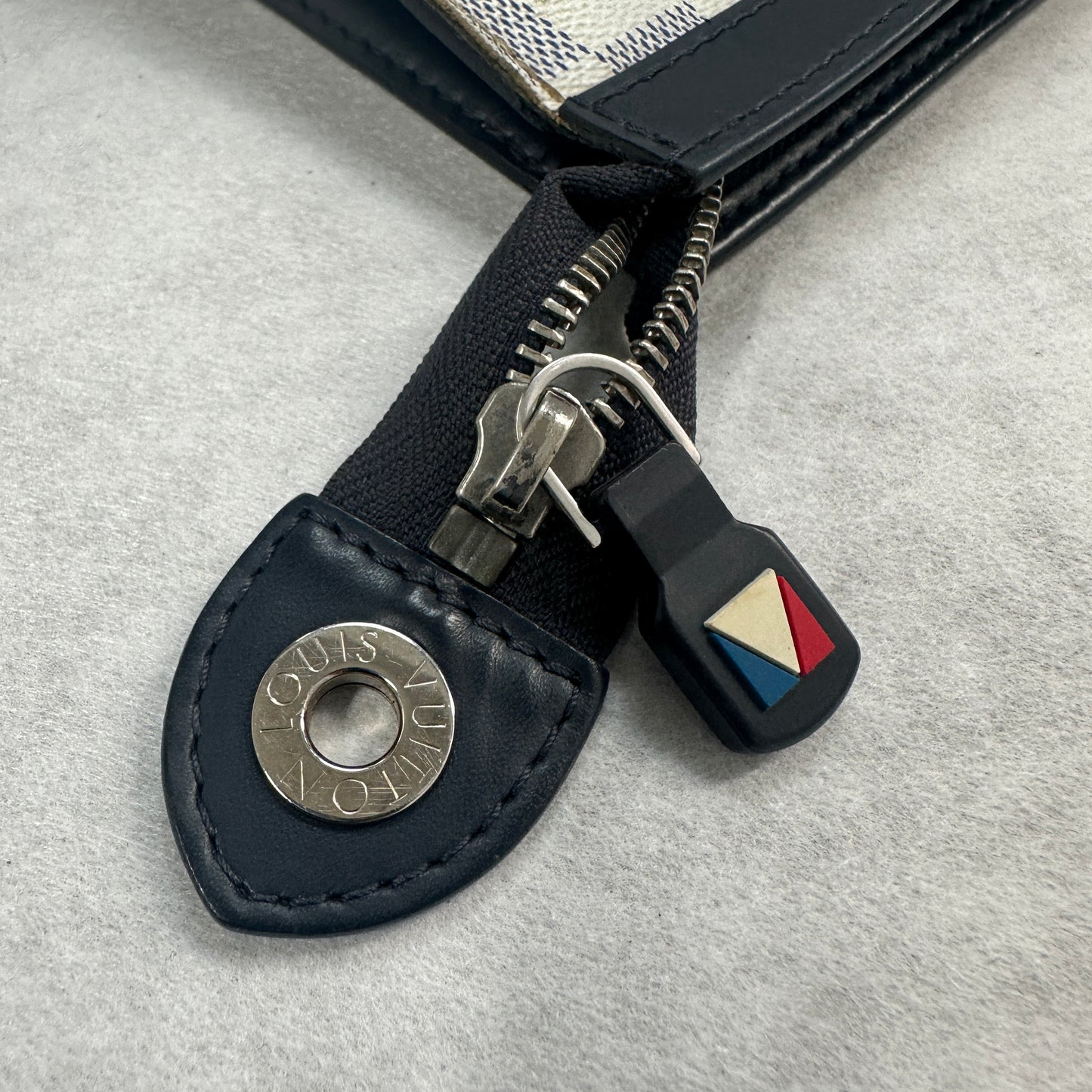 Louis Vuitton - Other - Leather - Multicolour - (small)