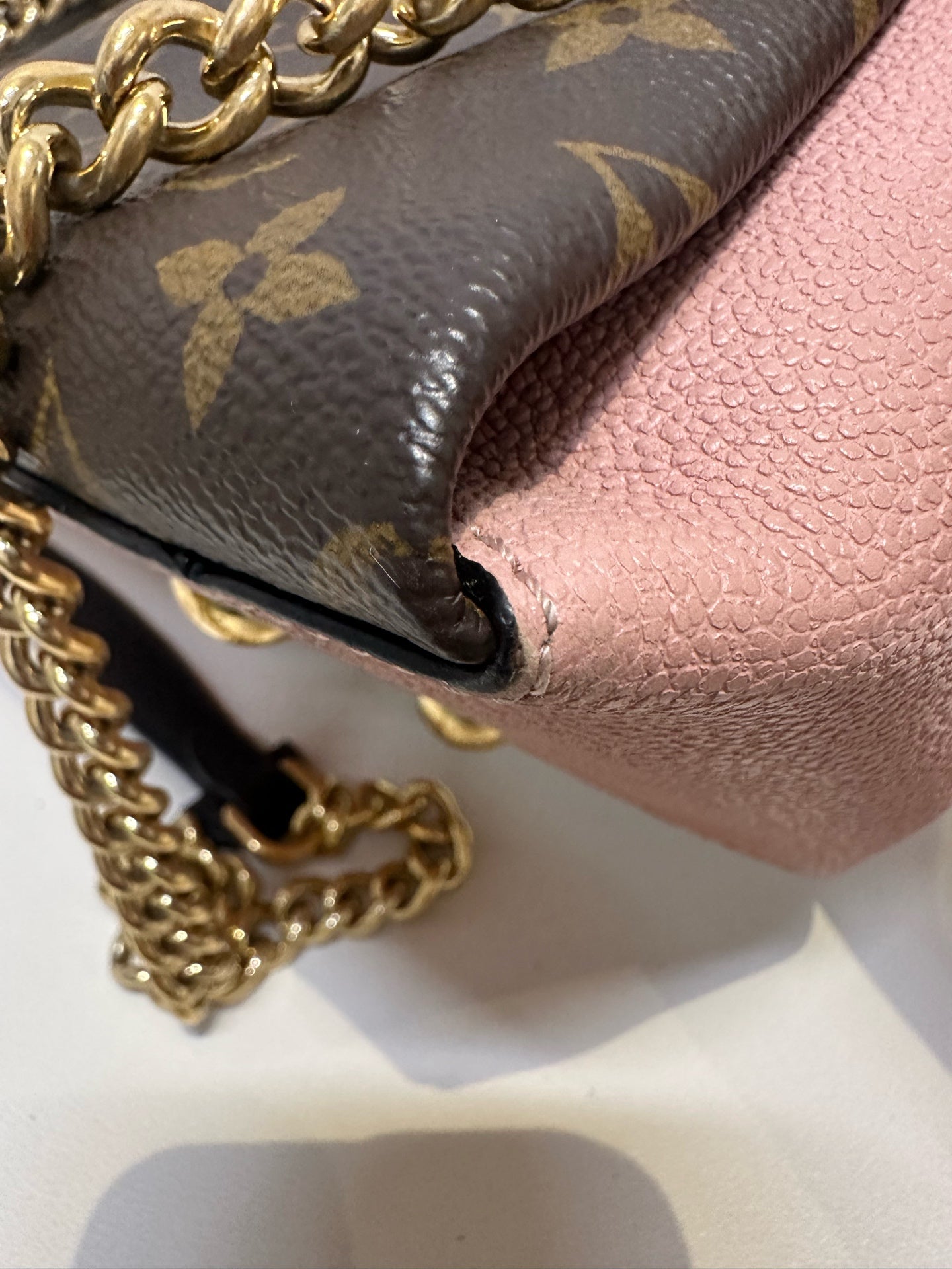 Louis Vuitton - Other - Leather - Multicolour - (small)