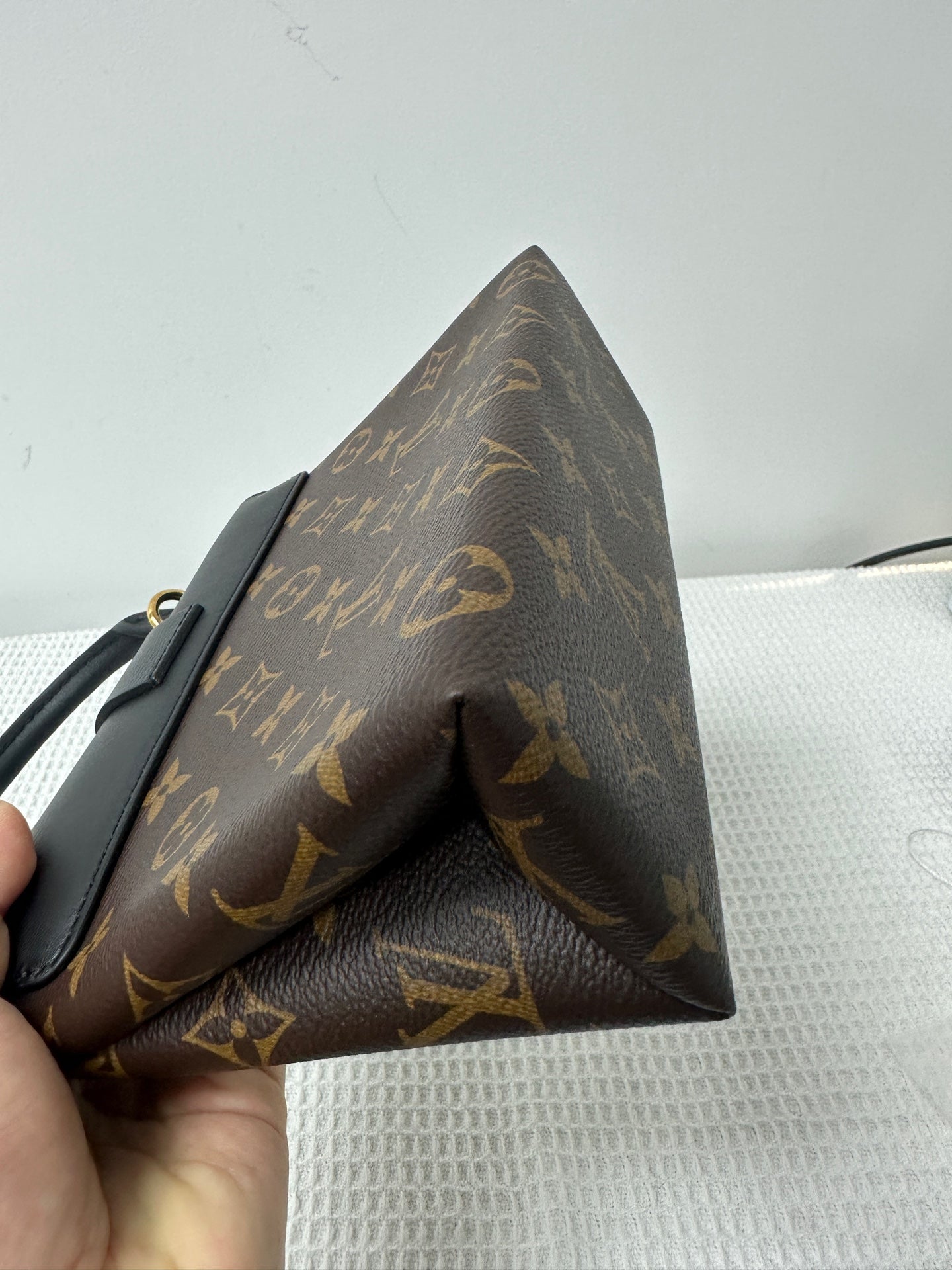 Louis Vuitton - Other - Leather - Multicolour - (small)