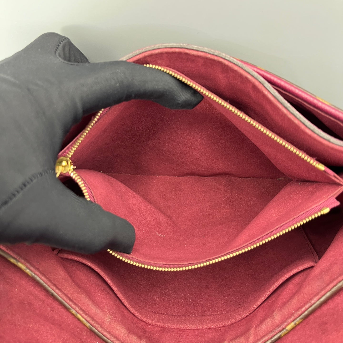 Louis Vuitton - Other - Leather - Multicolour - (small)