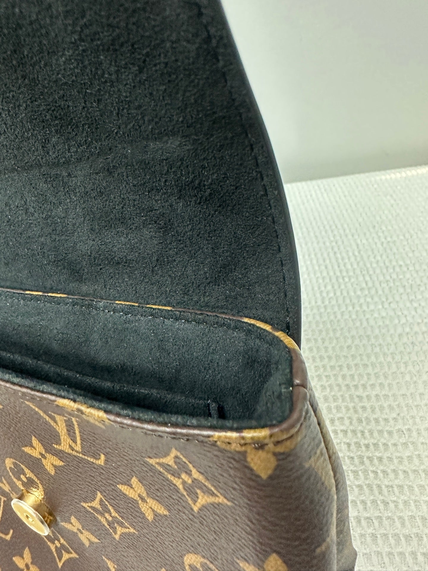 Louis Vuitton - Other - Leather - Multicolour - (small)