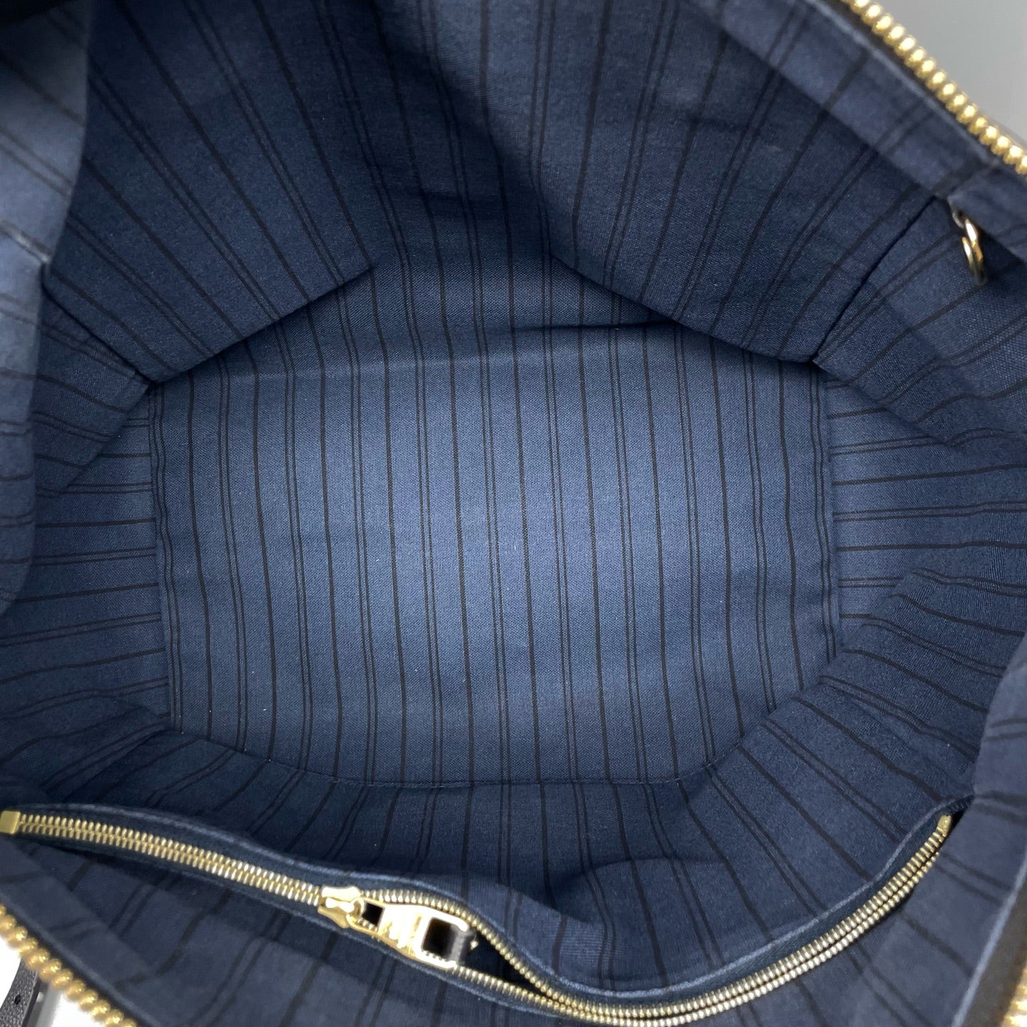 Louis Vuitton - Other - Leather - Navy - (Large)