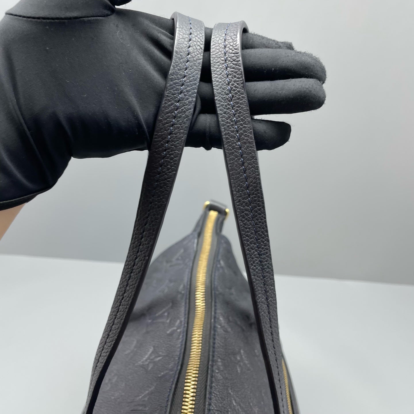 Louis Vuitton - Other - Leather - Navy - (Large)