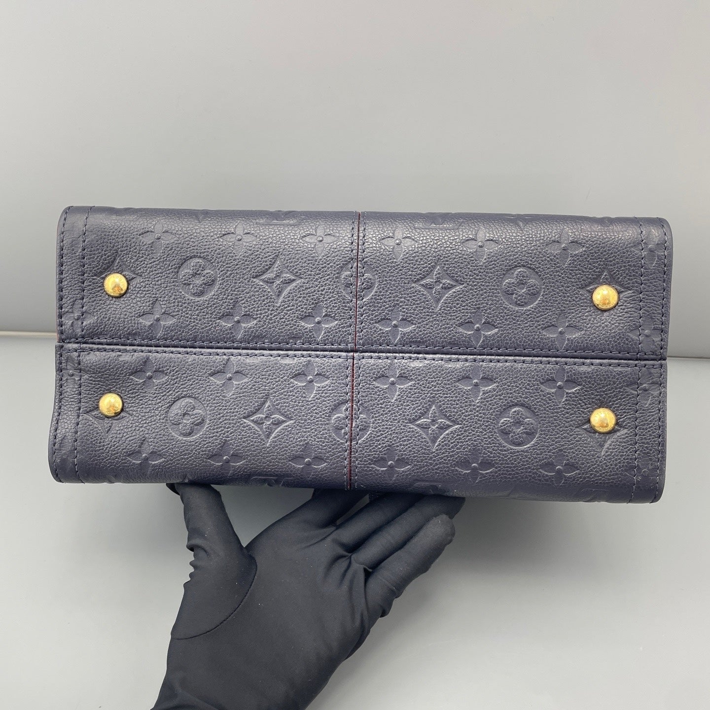 Louis Vuitton - Other - Leather - Navy - (medium)