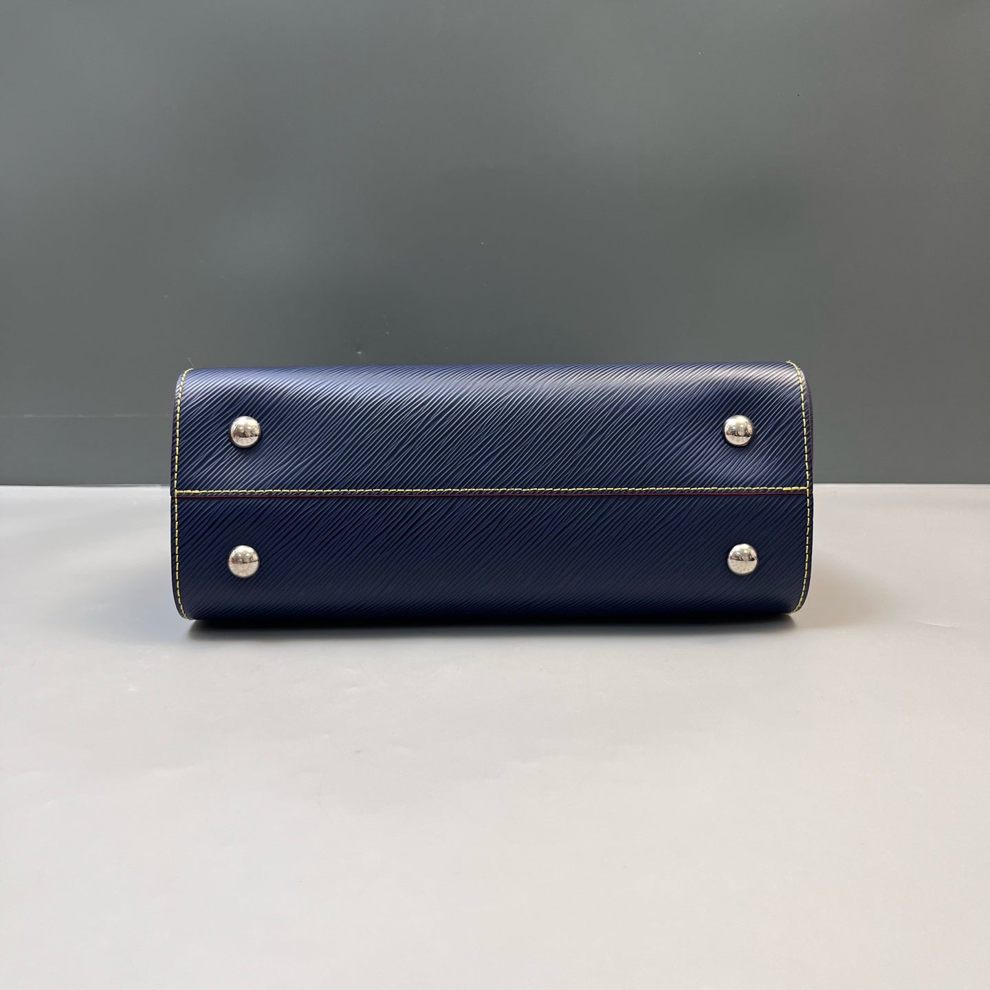 Louis Vuitton - Other - Leather - Navy - (medium)