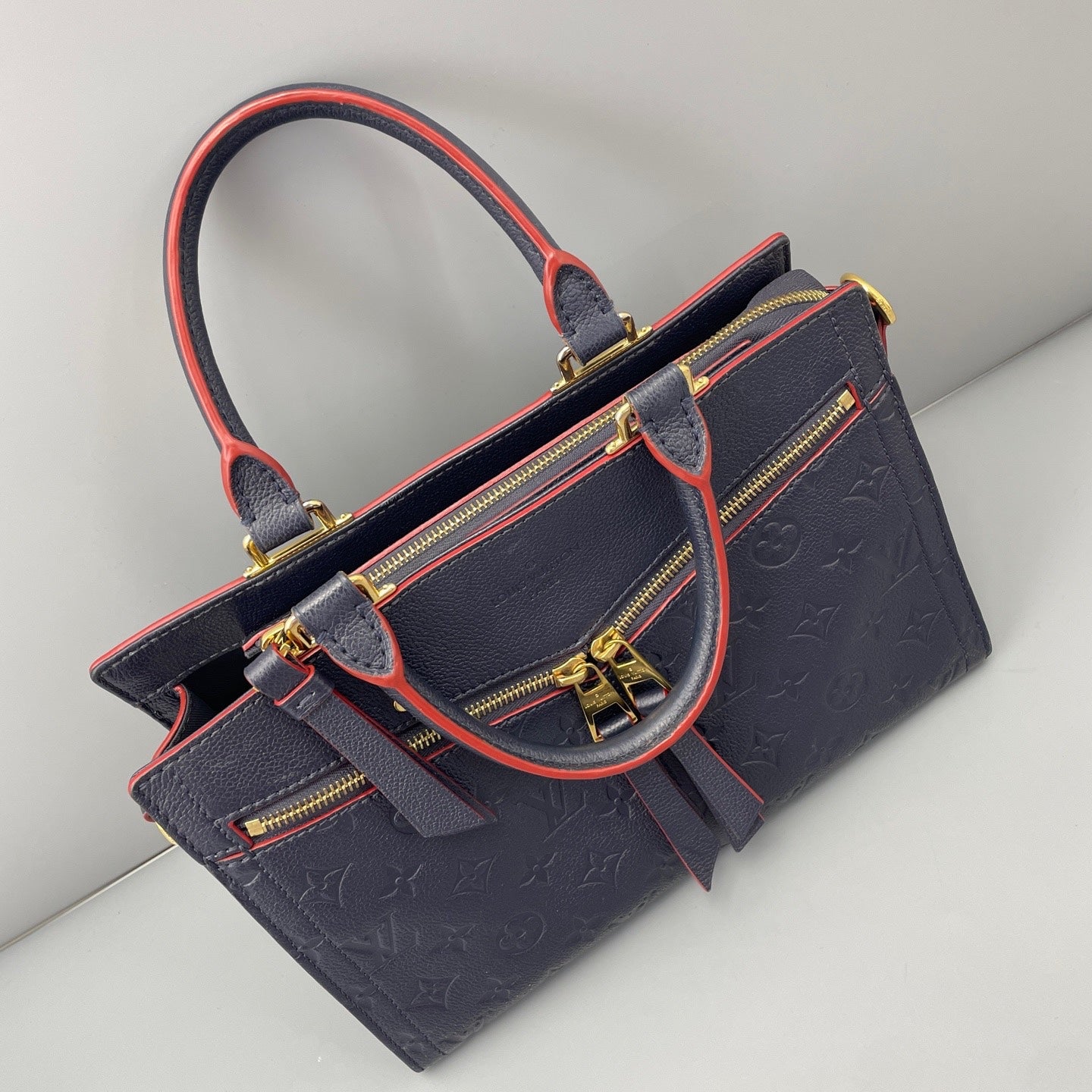 Louis Vuitton - Other - Leather - Navy - (medium)