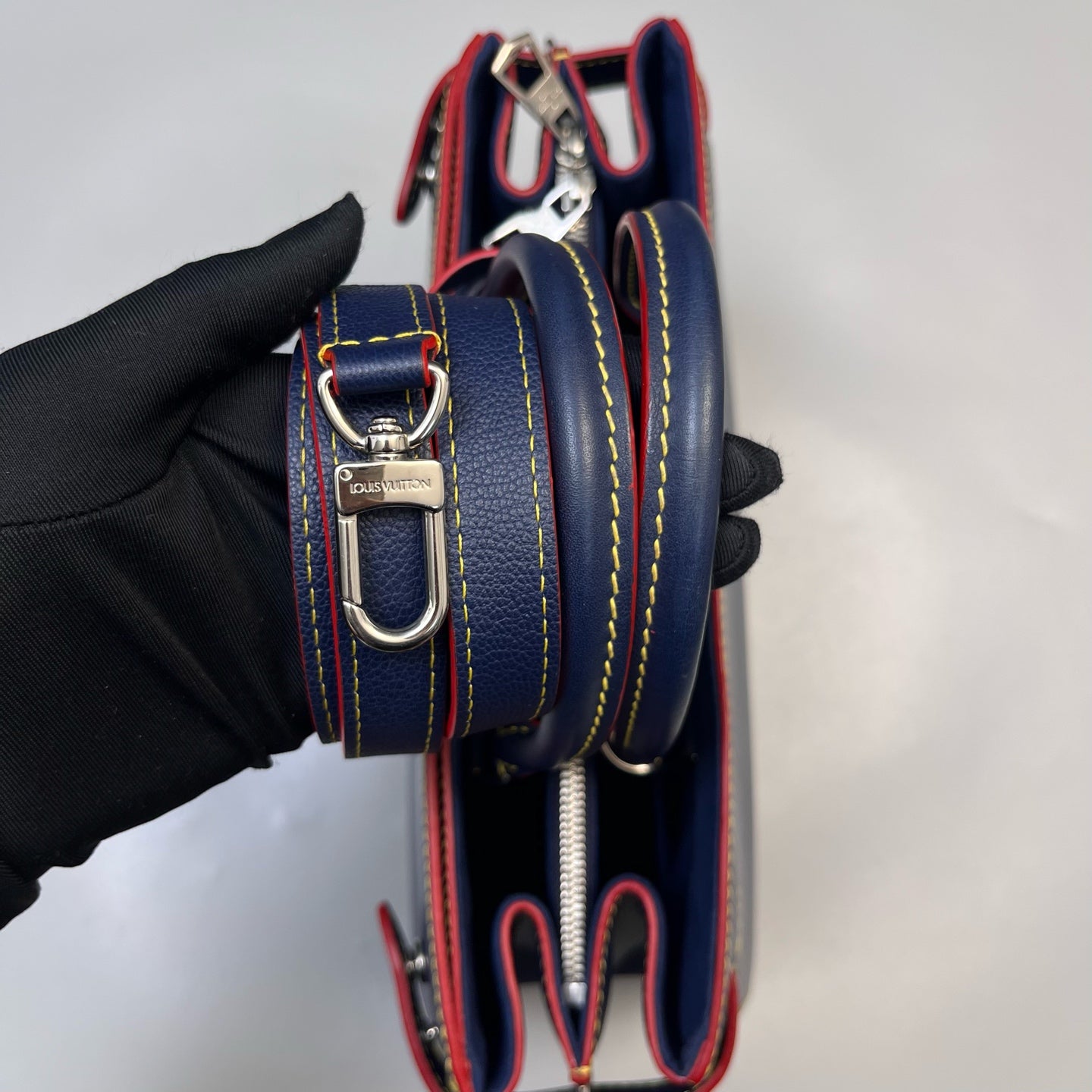 Louis Vuitton - Other - Leather - Navy - (medium)