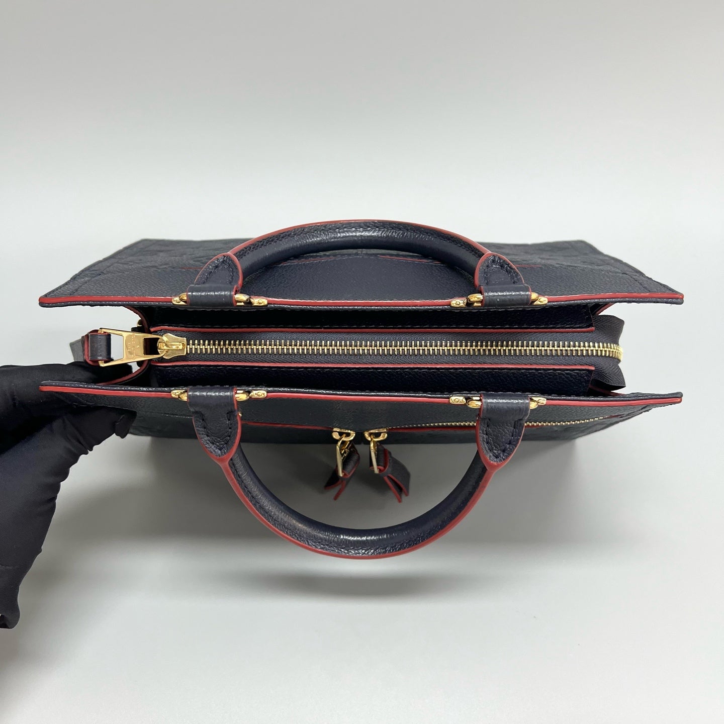 Louis Vuitton - Other - Leather - Navy - (medium)