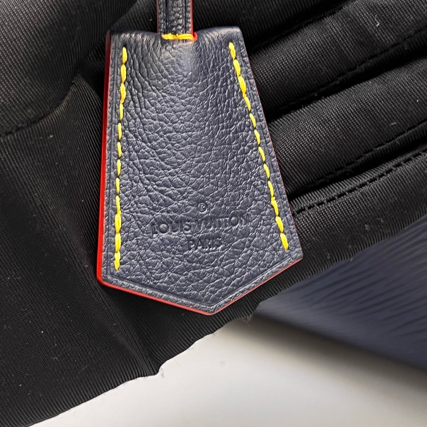 Louis Vuitton - Other - Leather - Navy - (medium)