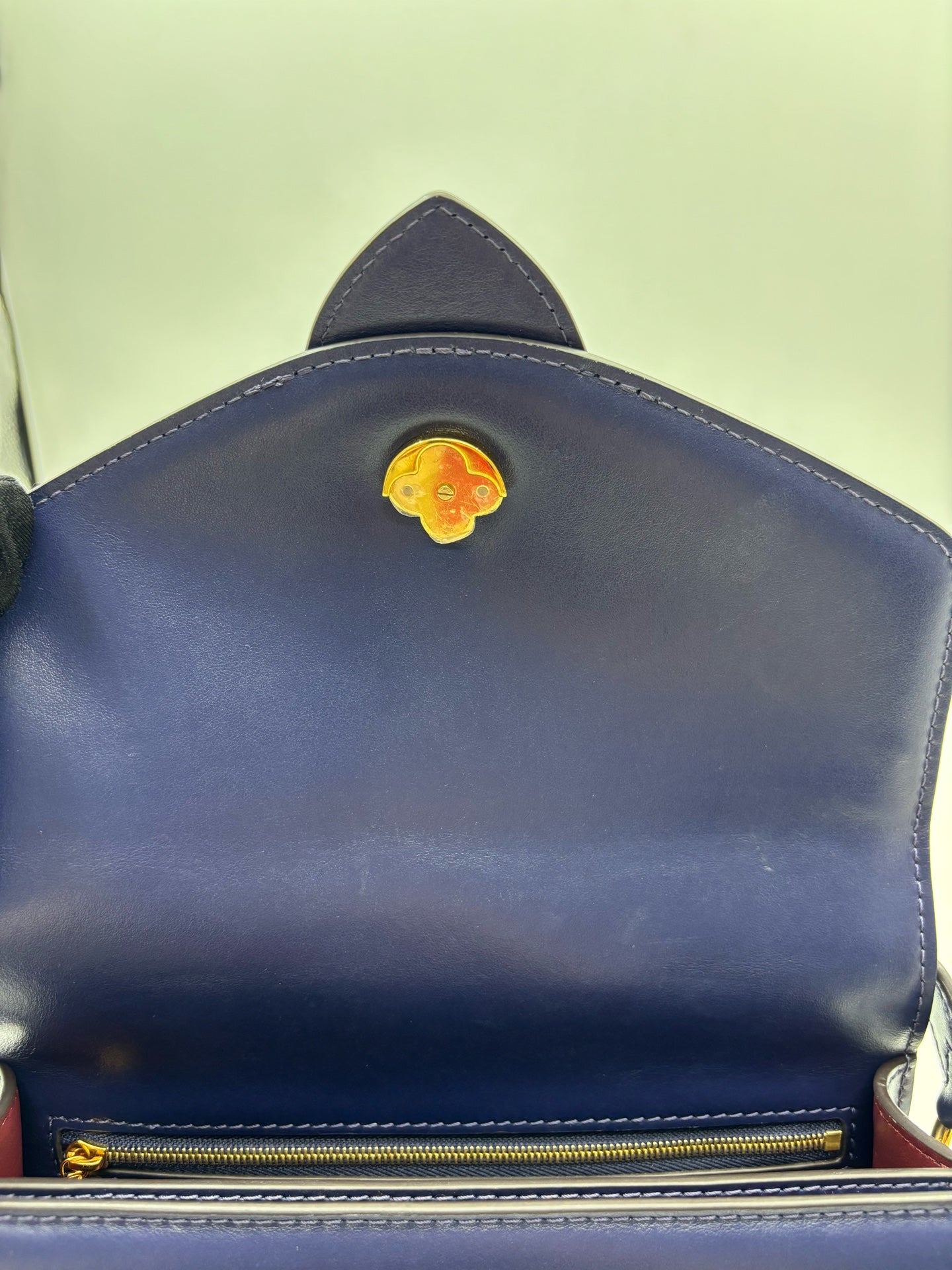 Louis Vuitton - Other - Leather - Navy - (medium)