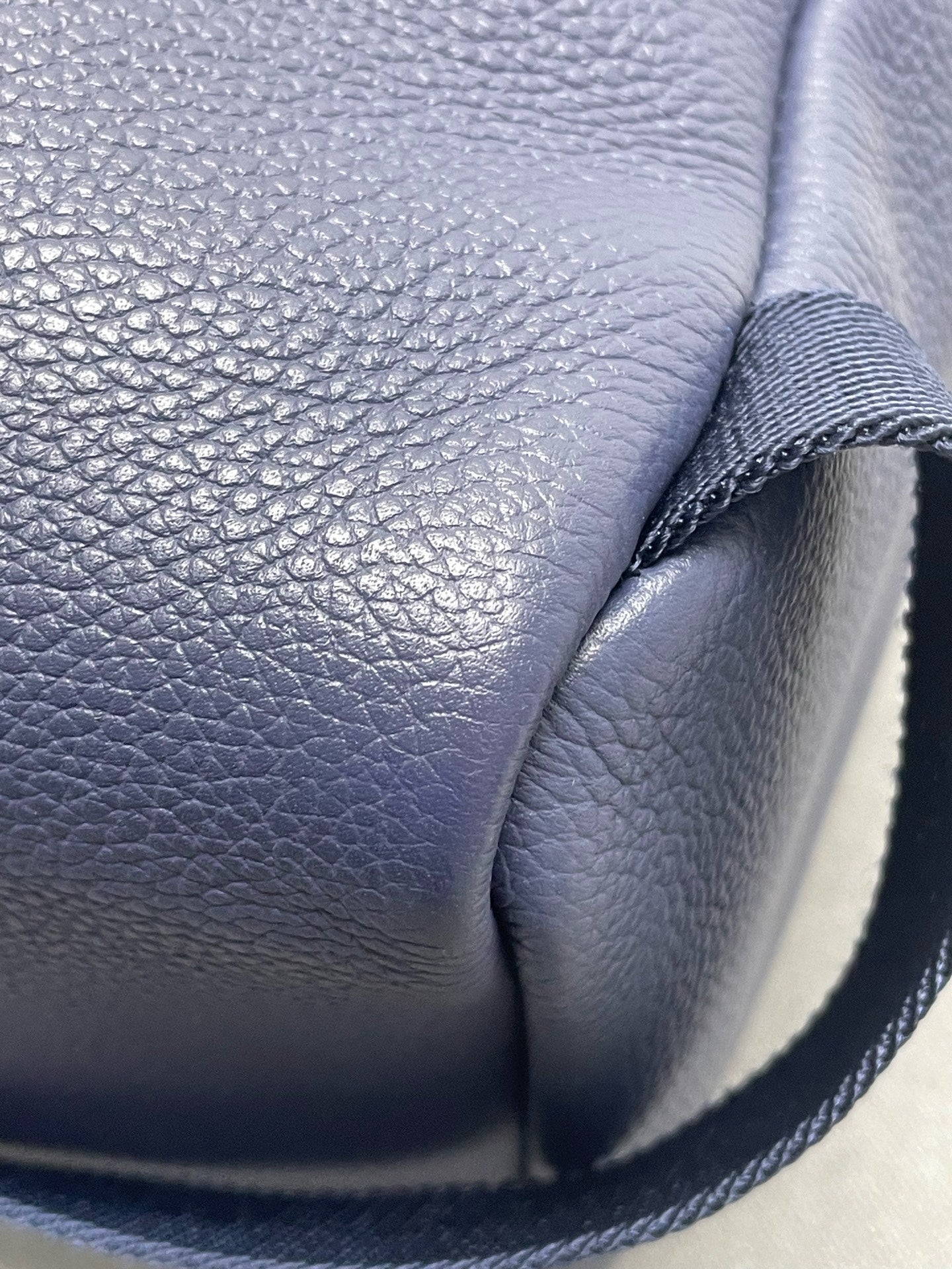Louis Vuitton - Other - Leather - Navy - (medium)