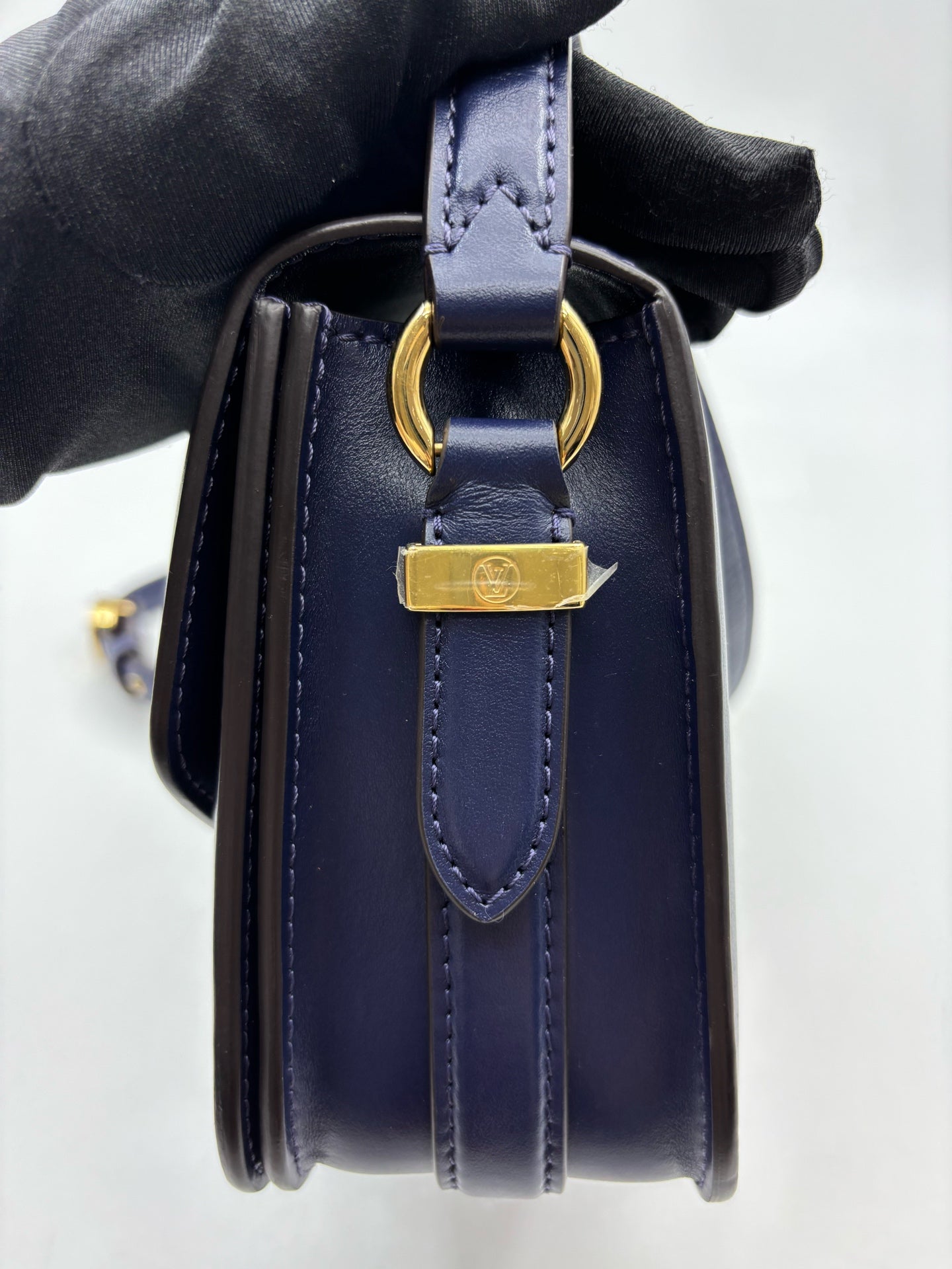 Louis Vuitton - Other - Leather - Navy - (medium)