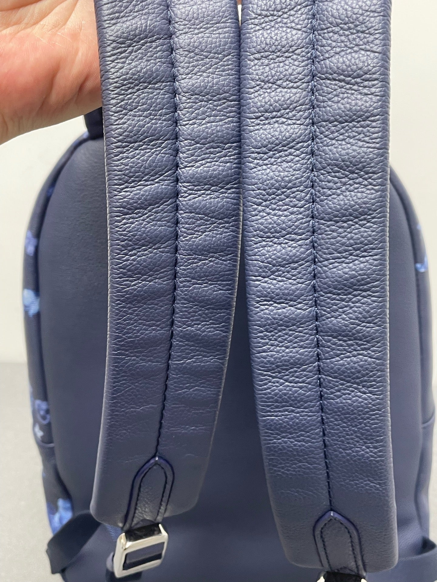 Louis Vuitton - Other - Leather - Navy - (medium)