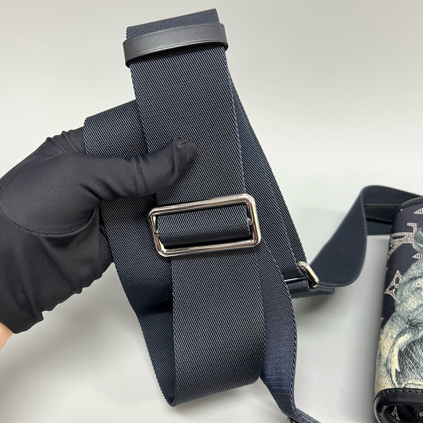 Louis Vuitton - Other - Leather - Navy - (mini)