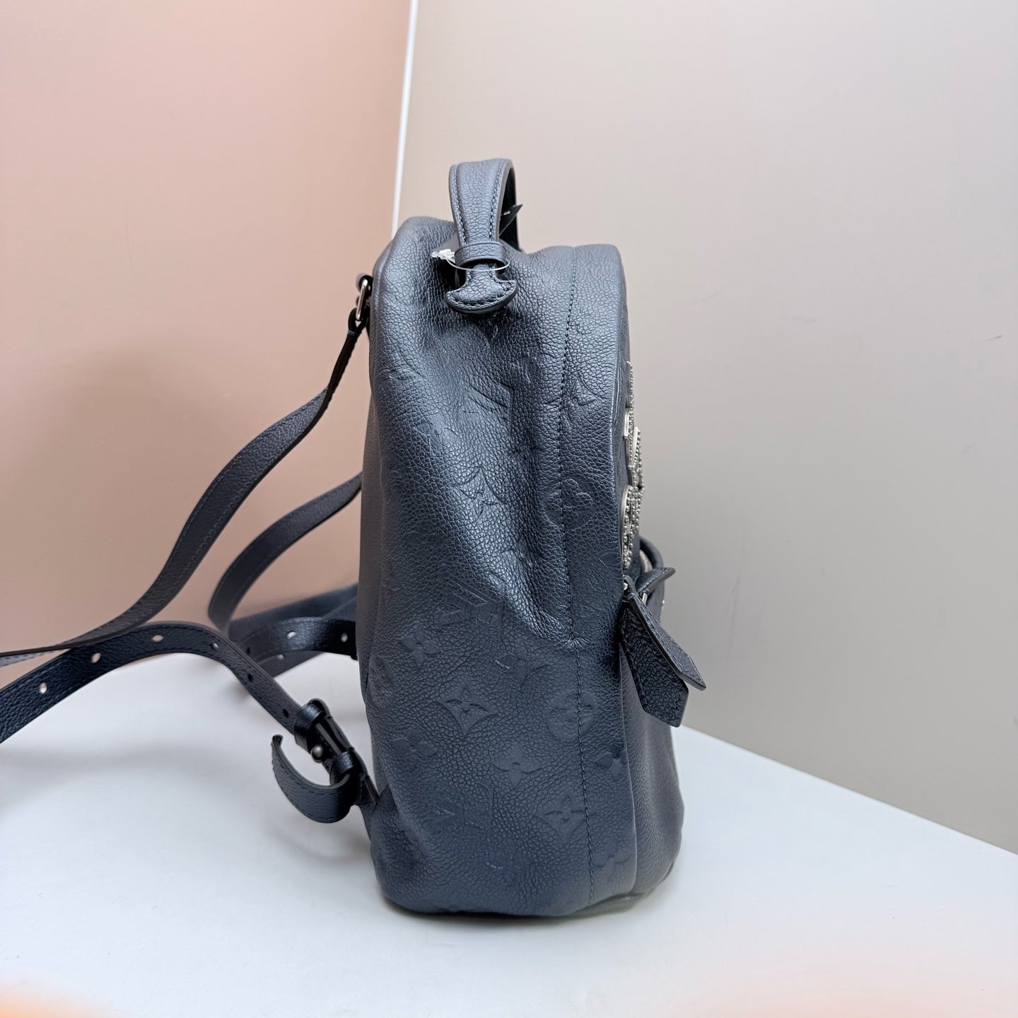 Louis Vuitton - Other - Leather - Navy - (small)