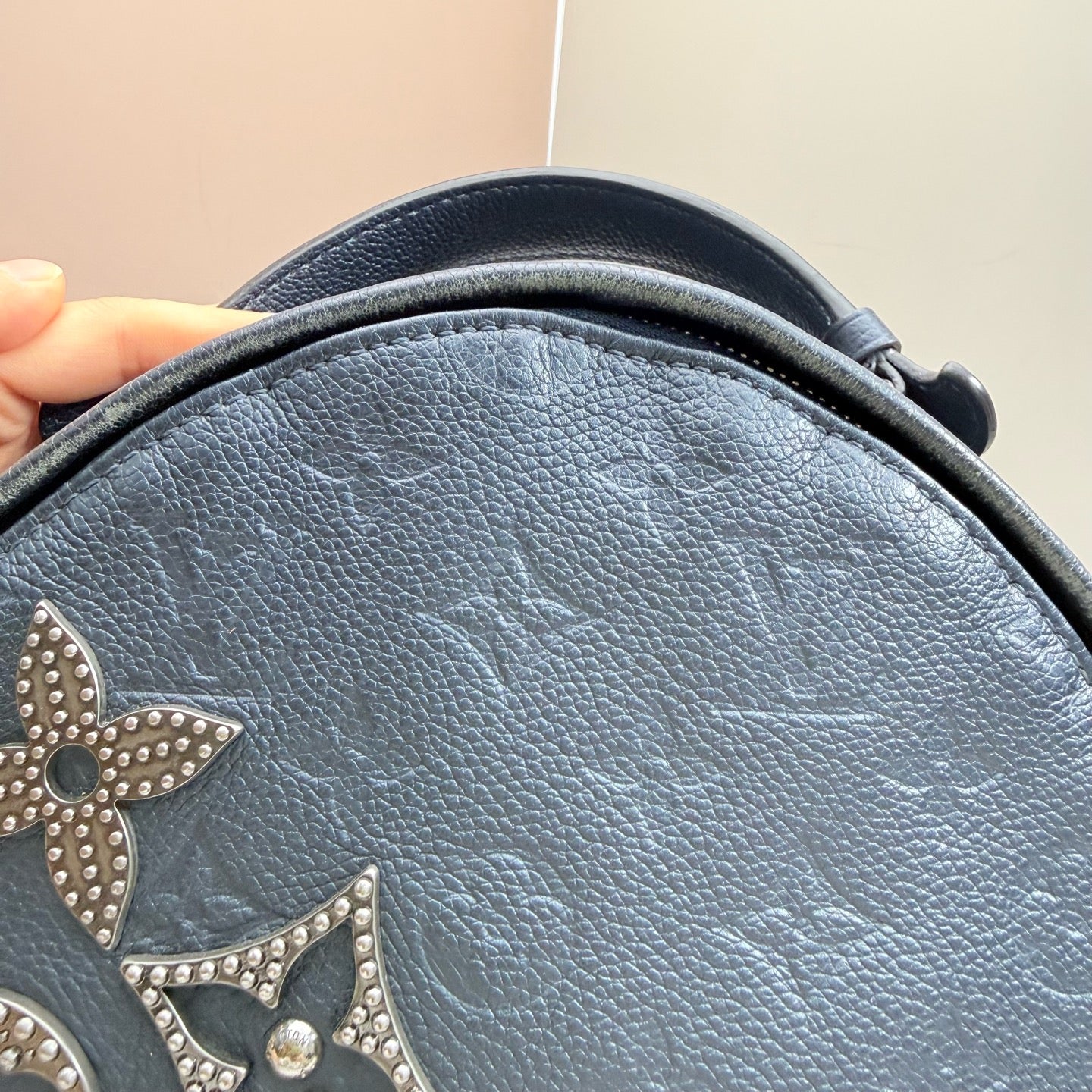 Louis Vuitton - Other - Leather - Navy - (small)