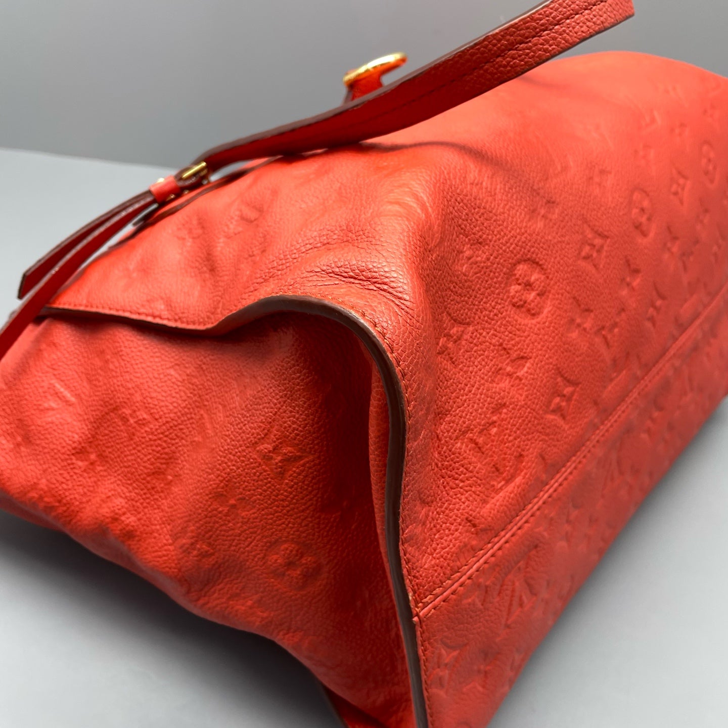 Louis Vuitton - Other - Leather - Orange - (large)