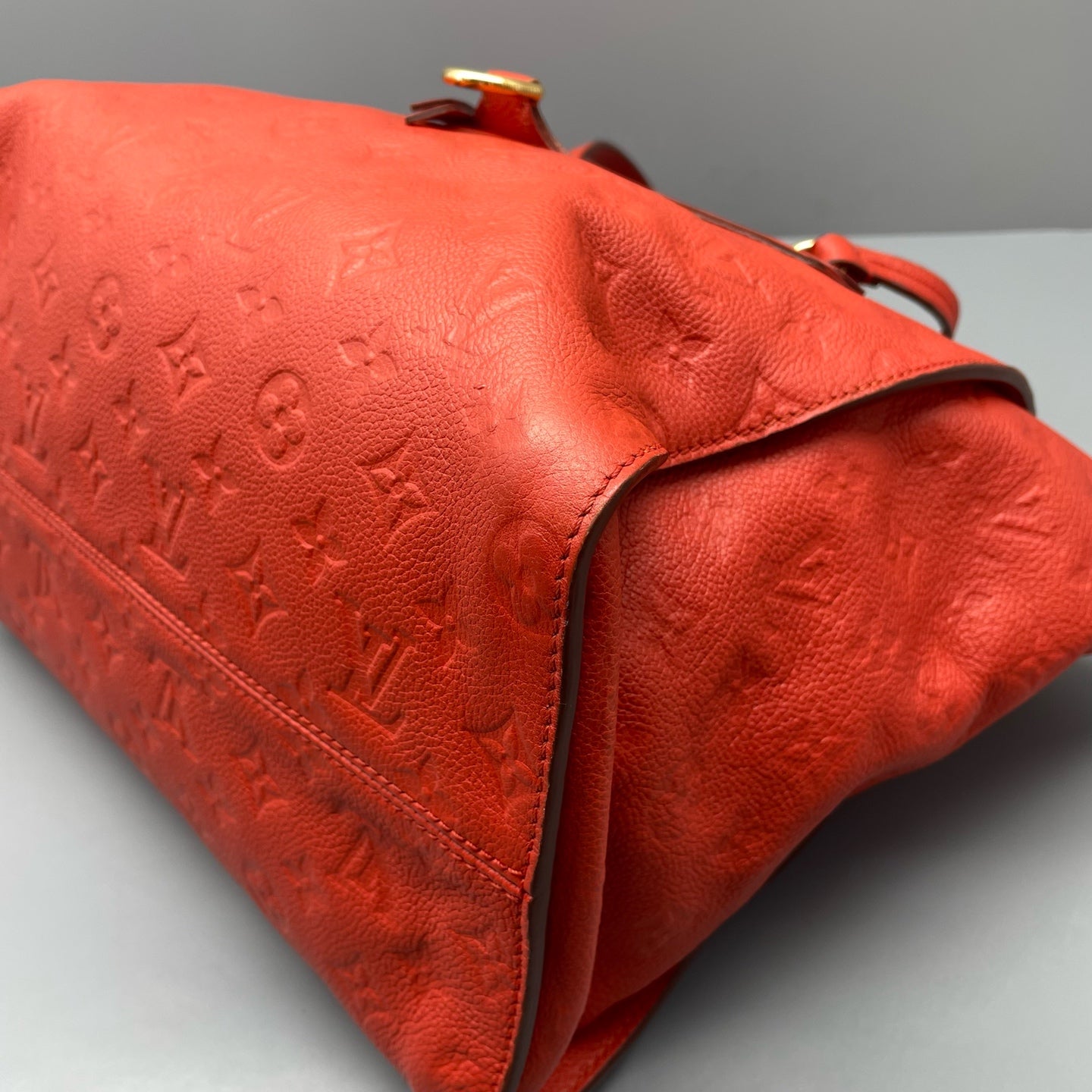 Louis Vuitton - Other - Leather - Orange - (large)