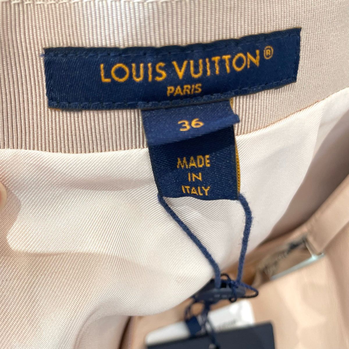 Louis Vuitton - Other - Leather - Pink - (36)