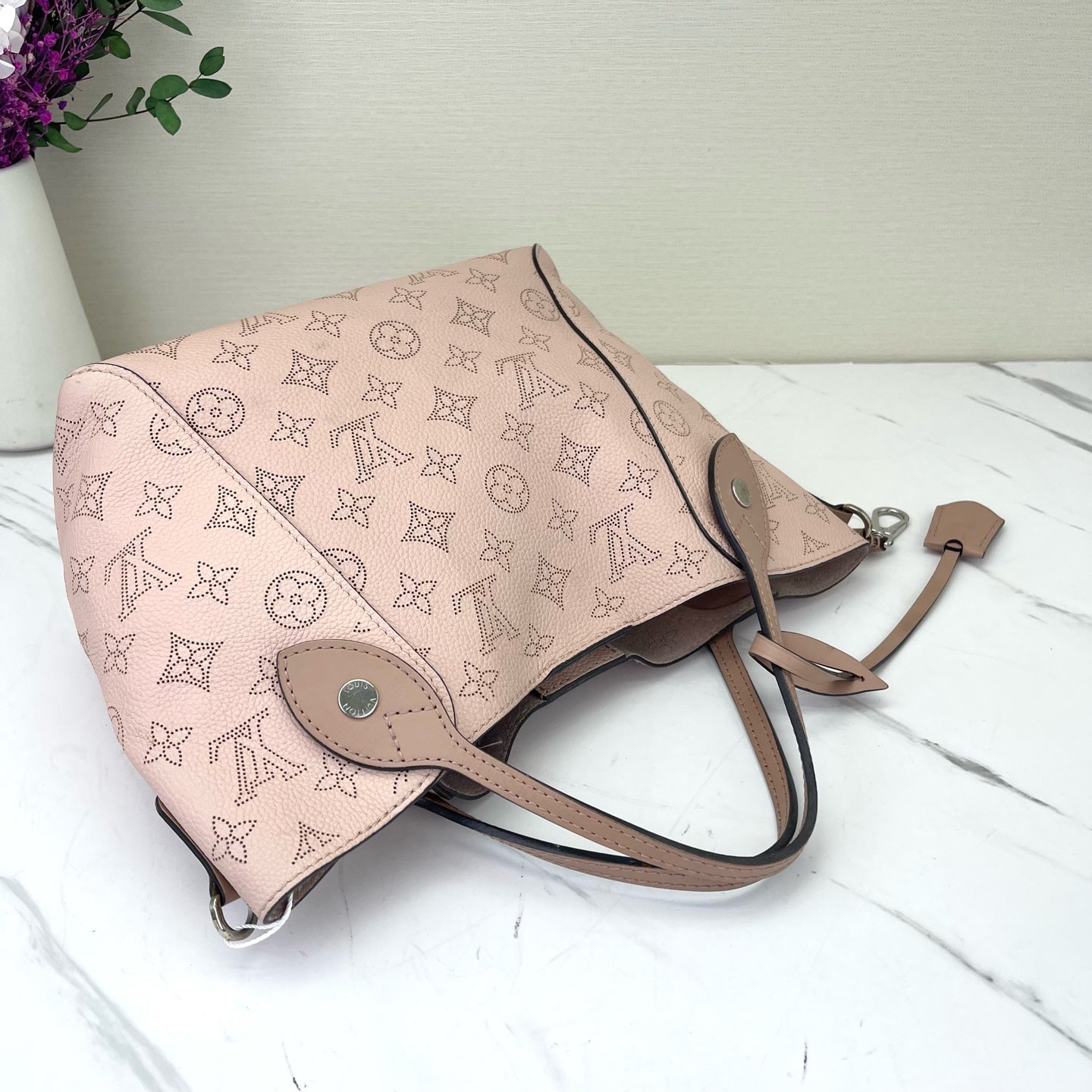 Louis Vuitton - Other - Leather - Pink - (medium)