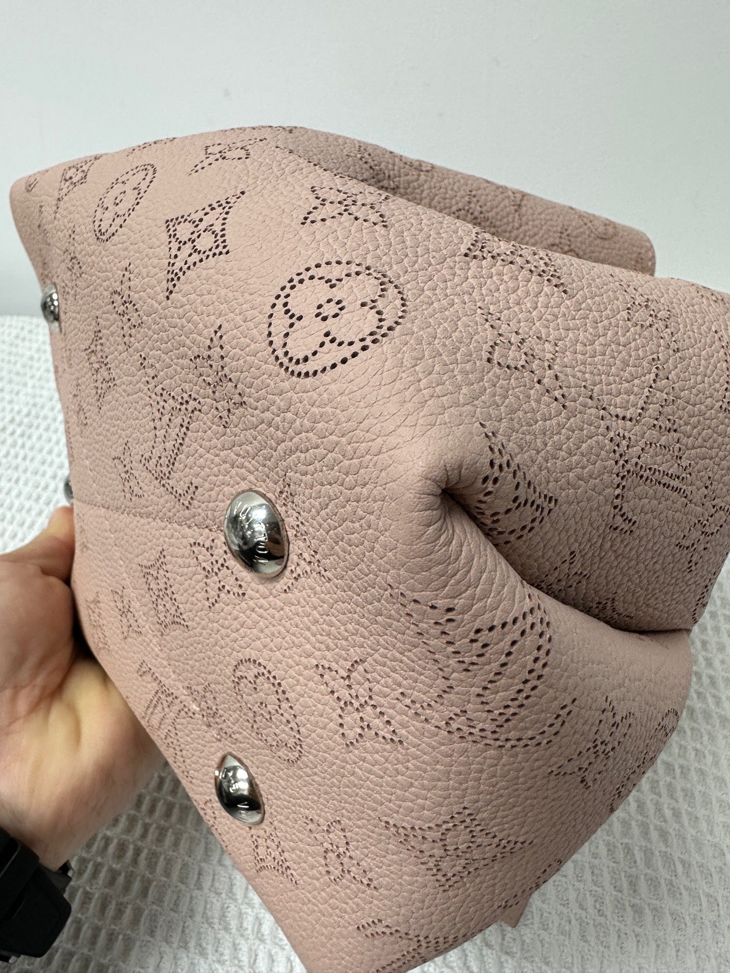 Louis Vuitton - Other - Leather - Pink - (medium)