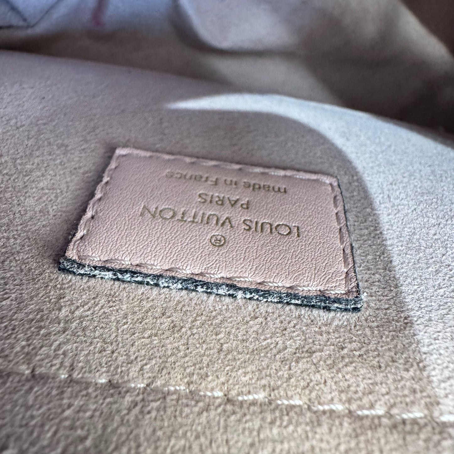 Louis Vuitton - Other - Leather - Pink - (mini)