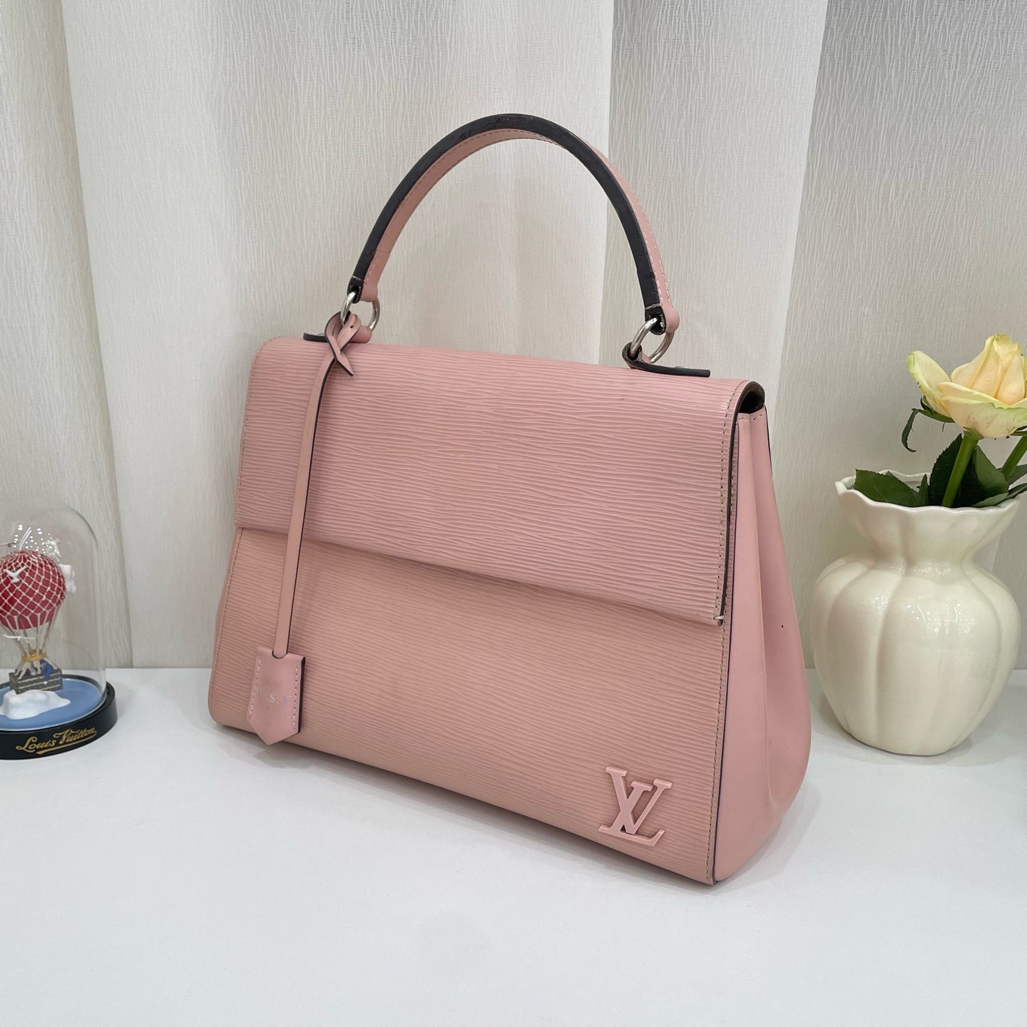Louis Vuitton - Other - Leather - Pink - (small)