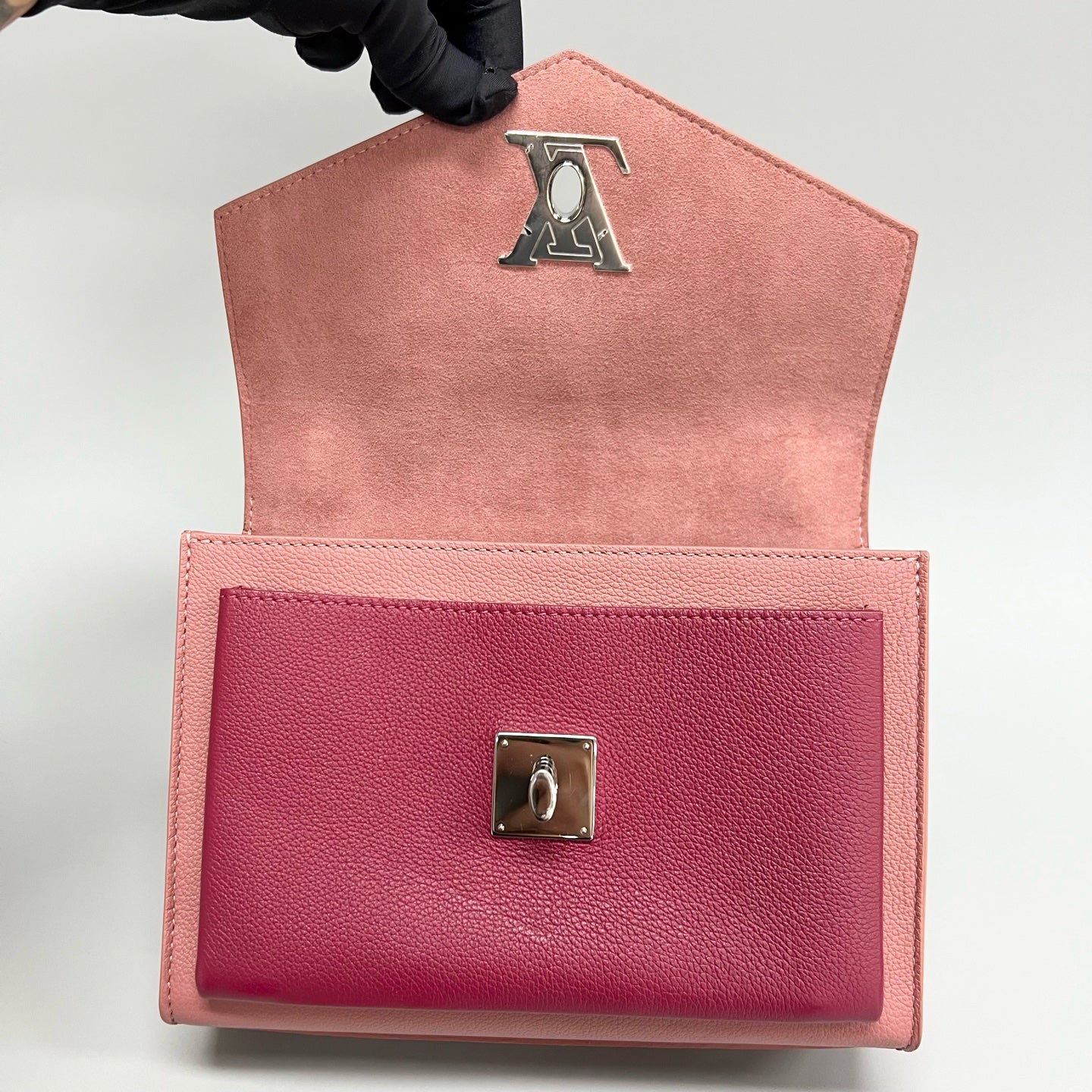 Louis Vuitton - Other - Leather - Pink - (small)