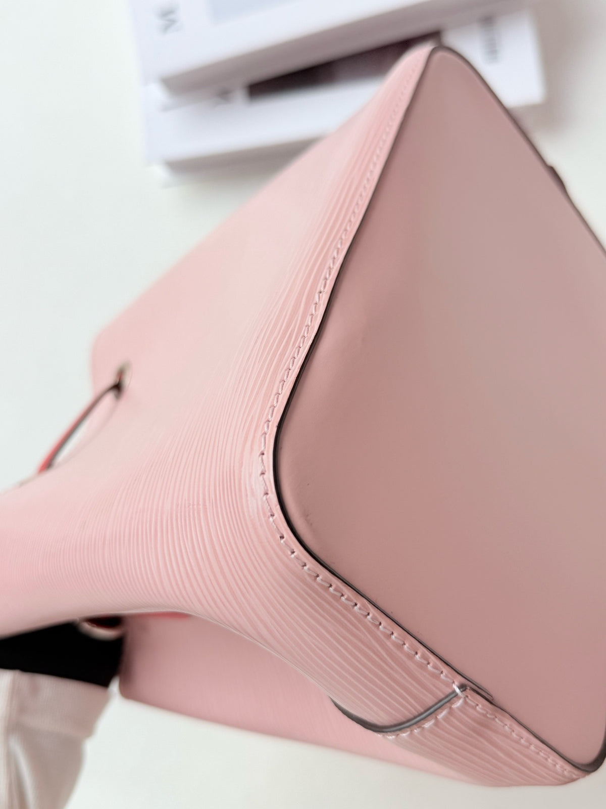 Louis Vuitton - Other - Leather - Pink - (small)
