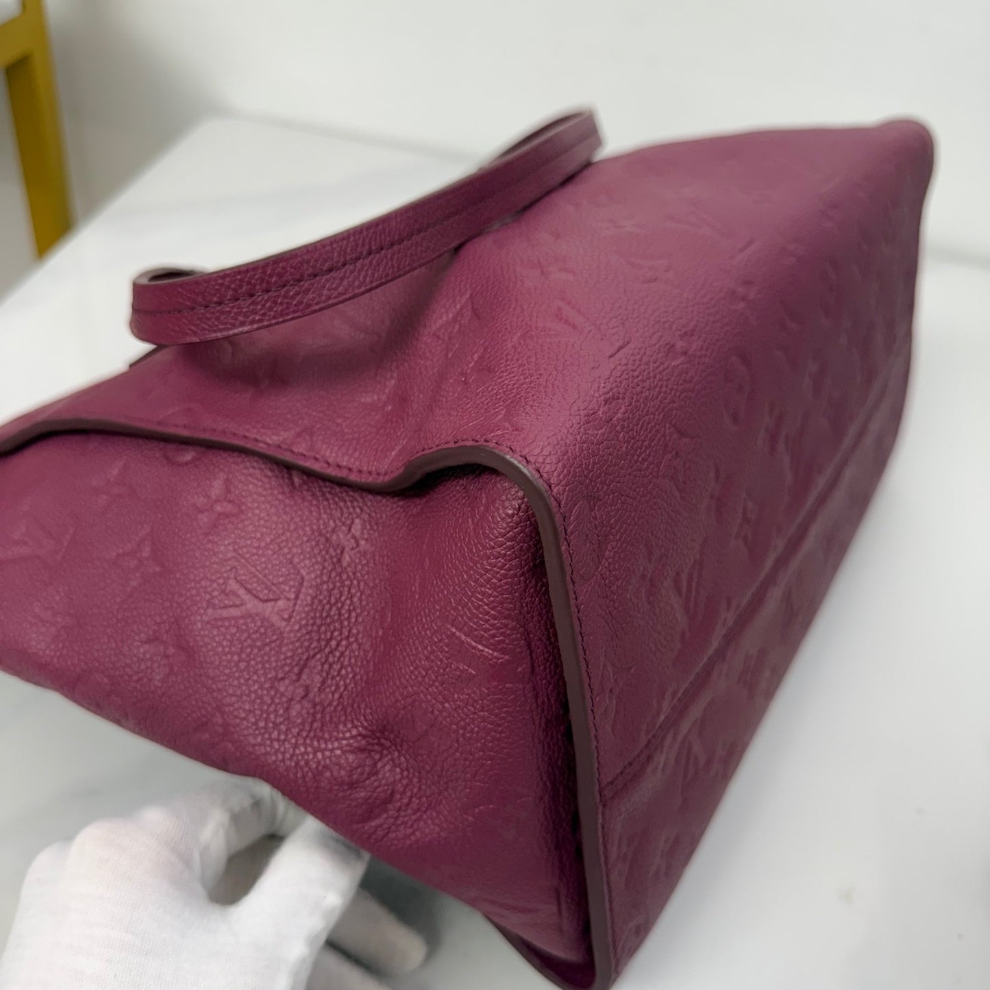 Louis Vuitton - Other - Leather - Purple - (medium)
