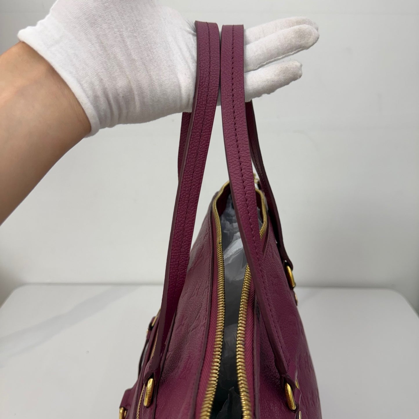 Louis Vuitton - Other - Leather - Purple - (medium)