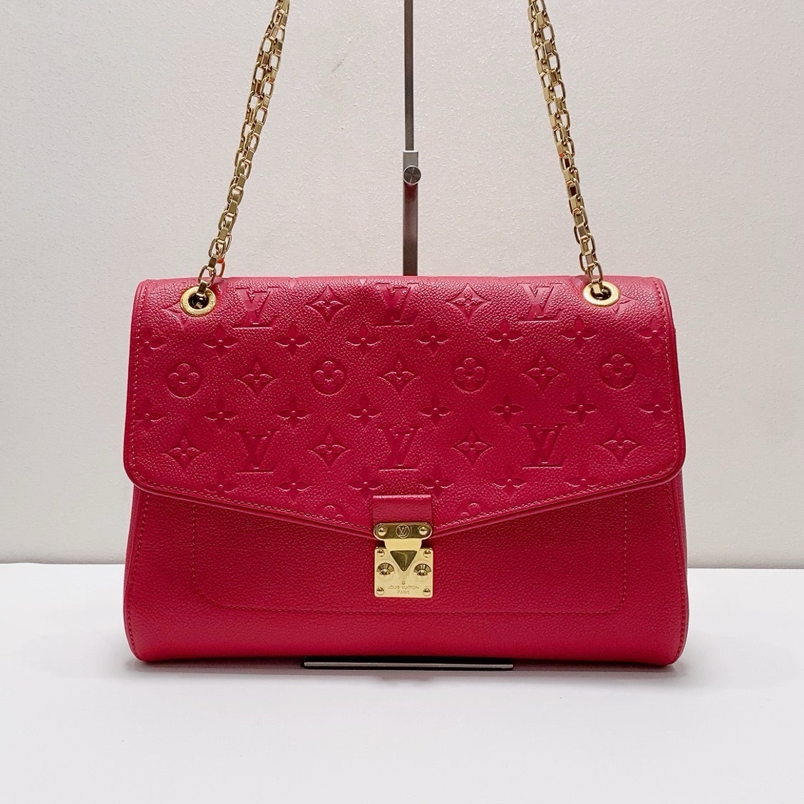 Louis Vuitton - Other - Leather - Red - (medium)
