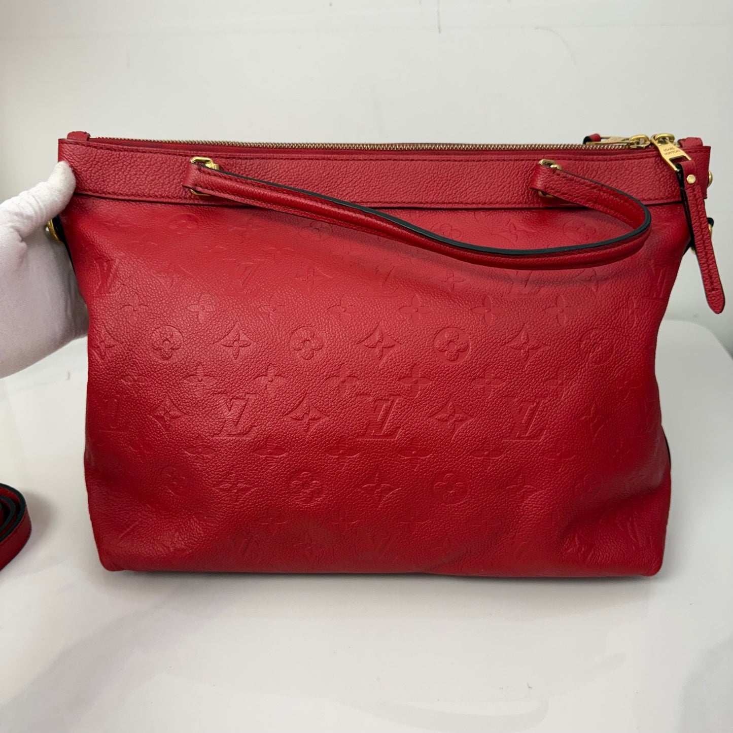 Louis Vuitton - Other - Leather - Red - (medium)