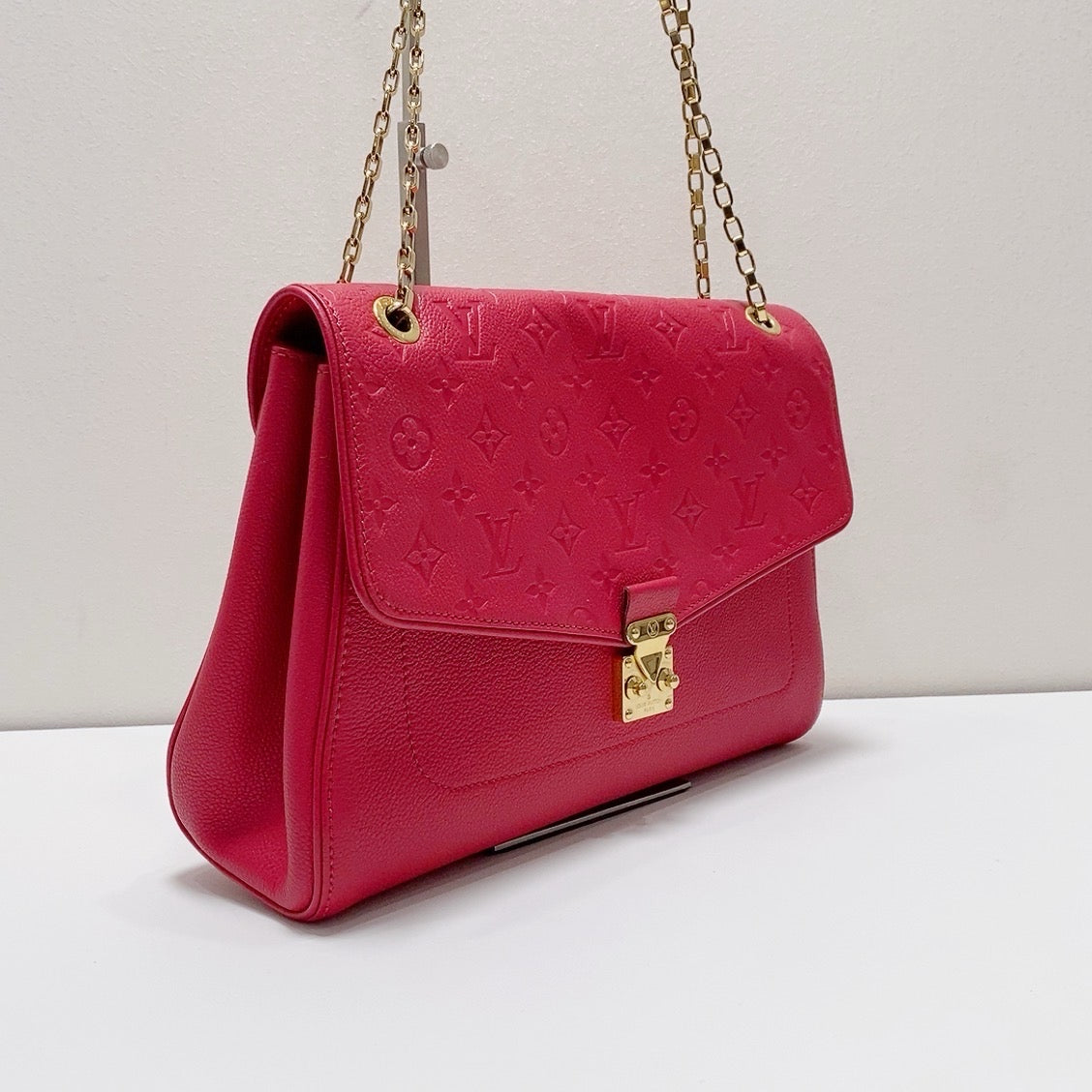 Louis Vuitton - Other - Leather - Red - (medium)