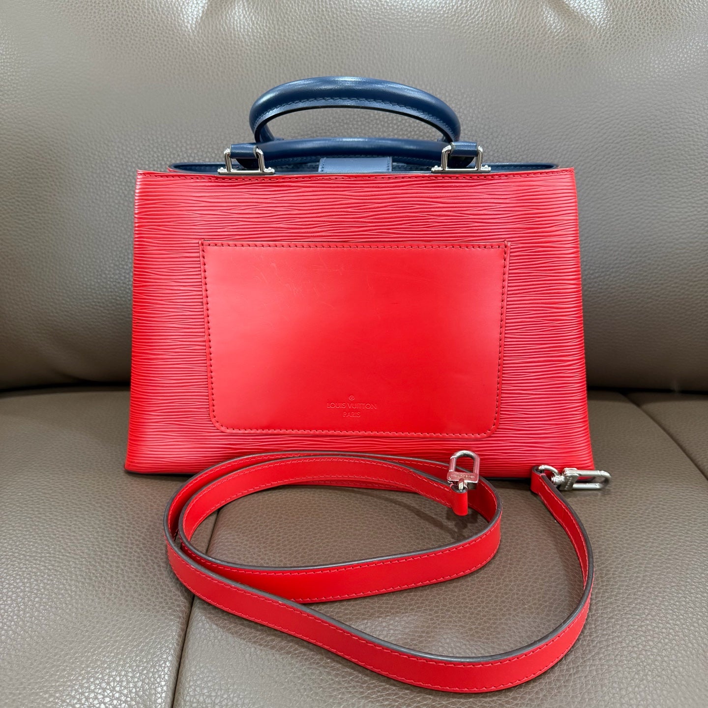 Louis Vuitton - Other - Leather - Red - (medium)