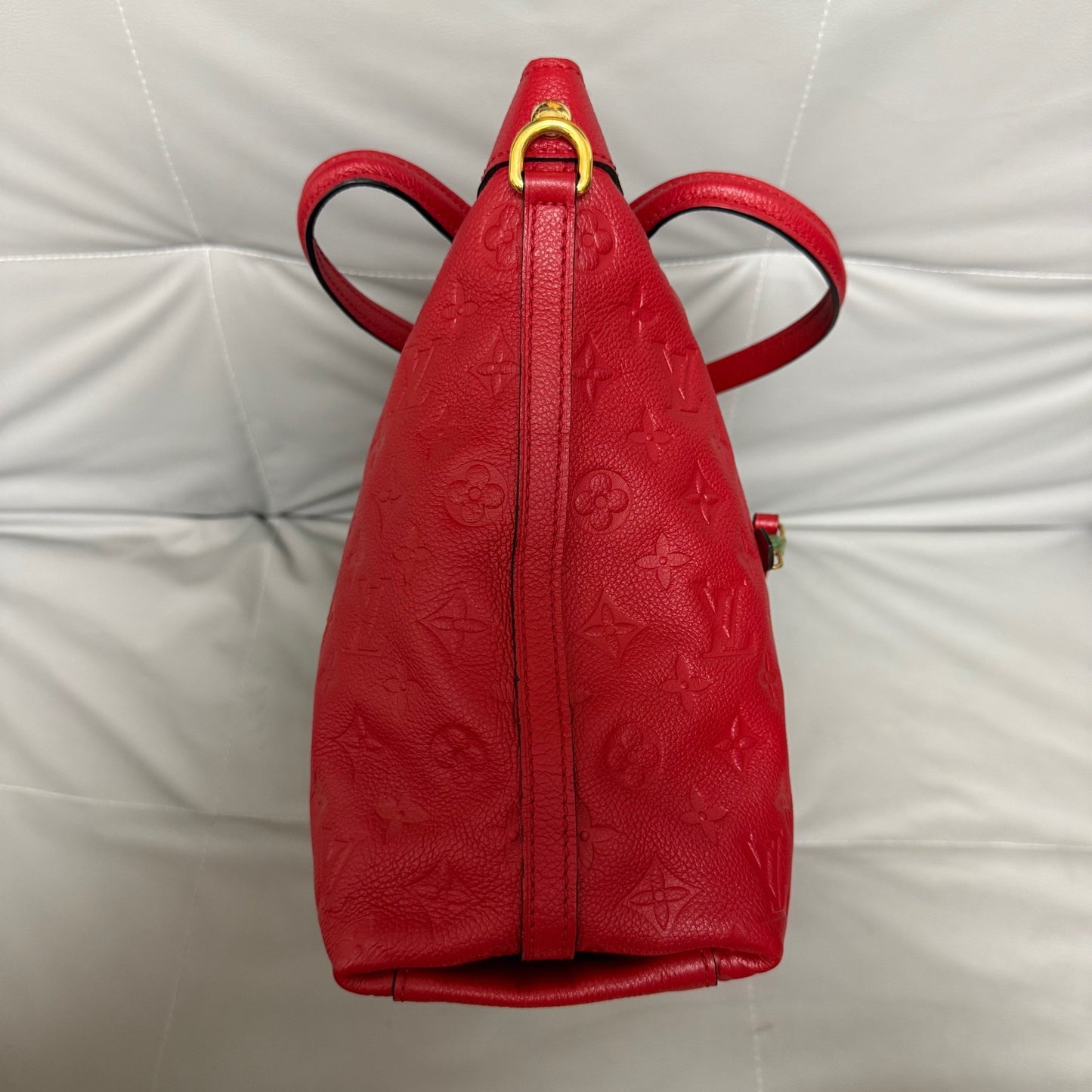 Louis Vuitton - Other - Leather - Red - (medium)