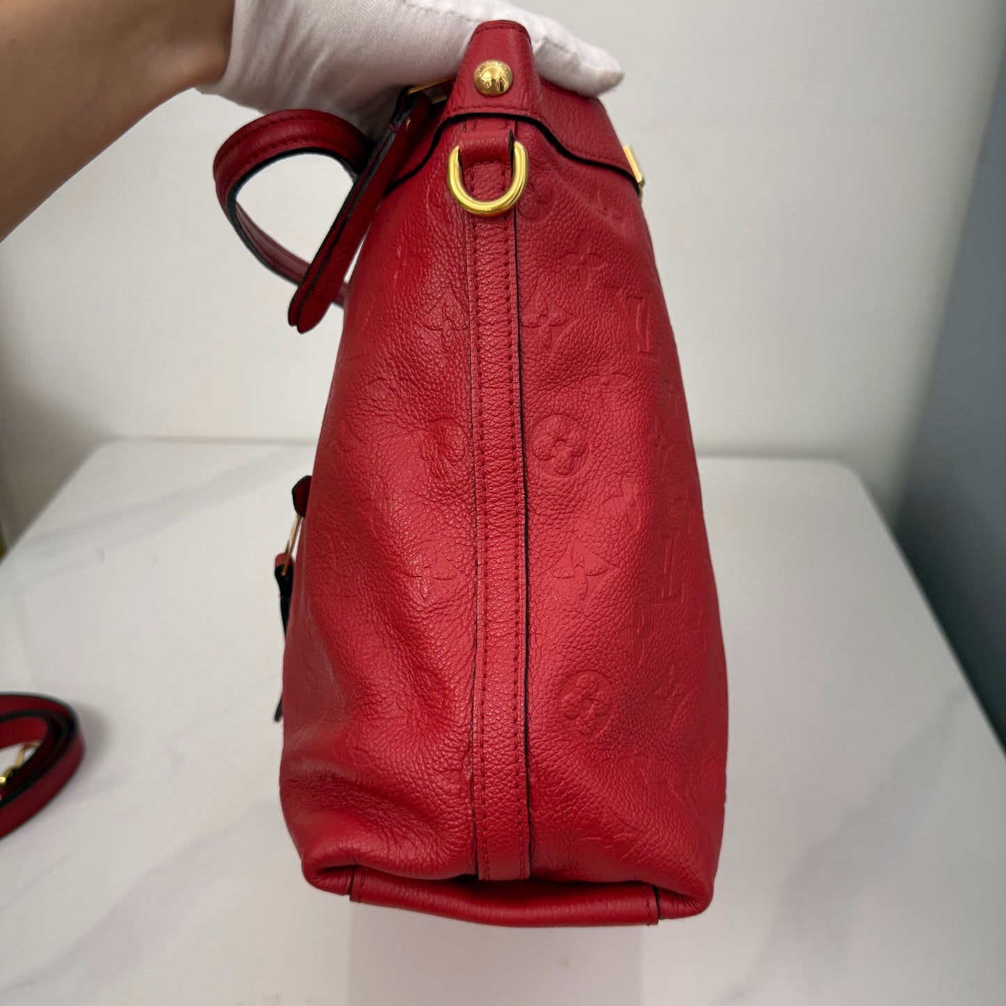Louis Vuitton - Other - Leather - Red - (medium)